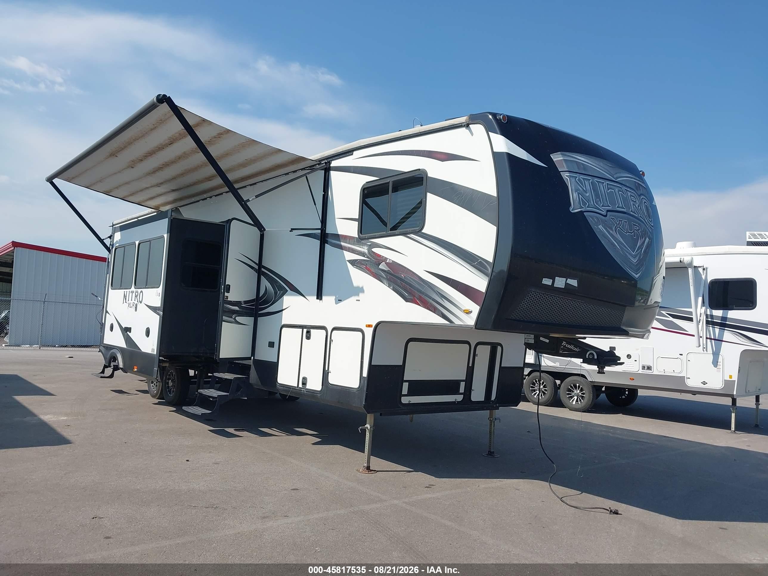 2017 Forest River Nitro Xlr VIN 4X4FXLM24HF162543 — IAAI salvage auction photo