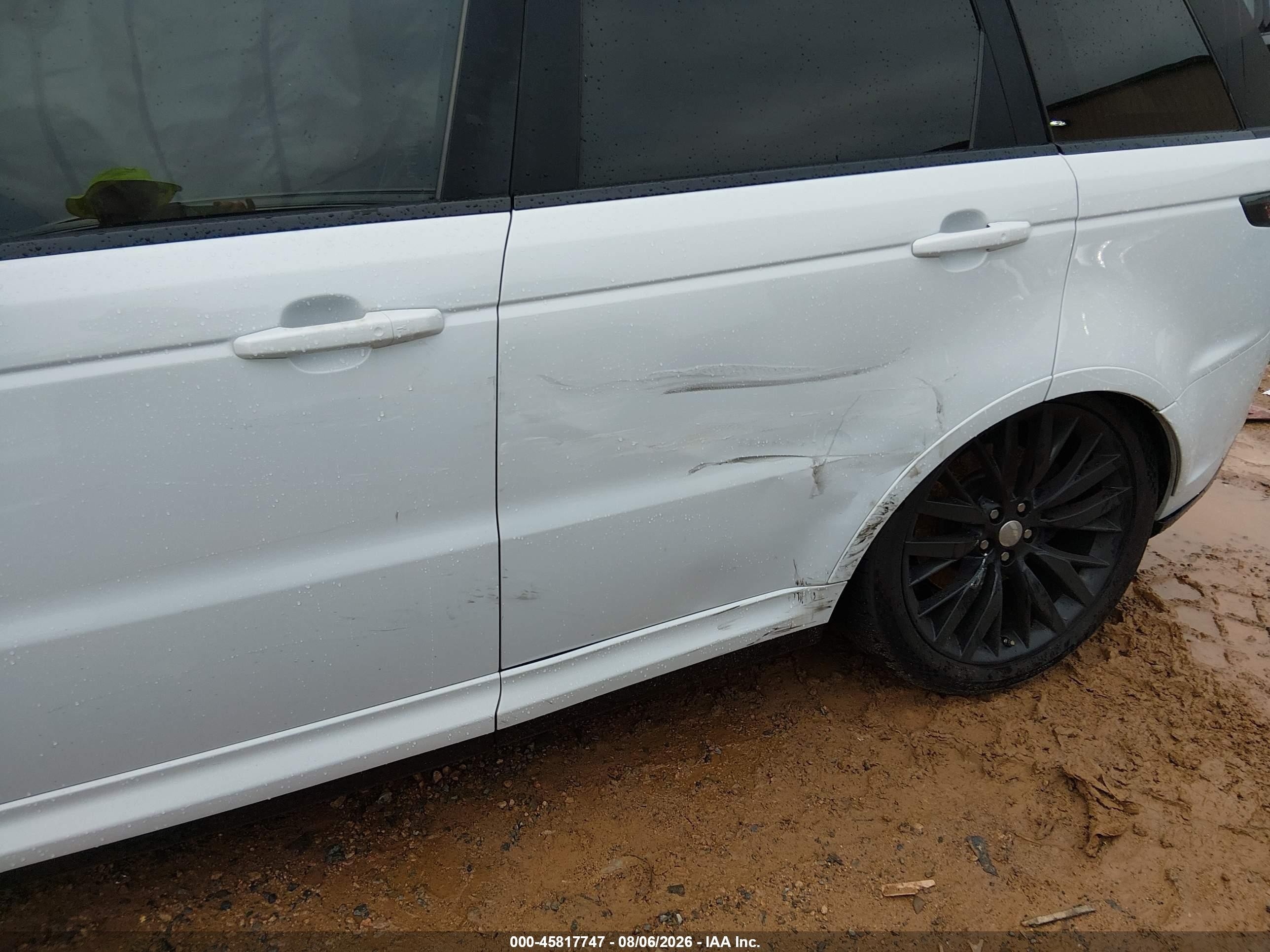 2017 Land rover Range rover sport VIN SALWZ2FE8HA165145 IAAI salvage auction — Side, Salvage (North Carolina), sold $9,975 on 2026-09-25 (photo 6)
