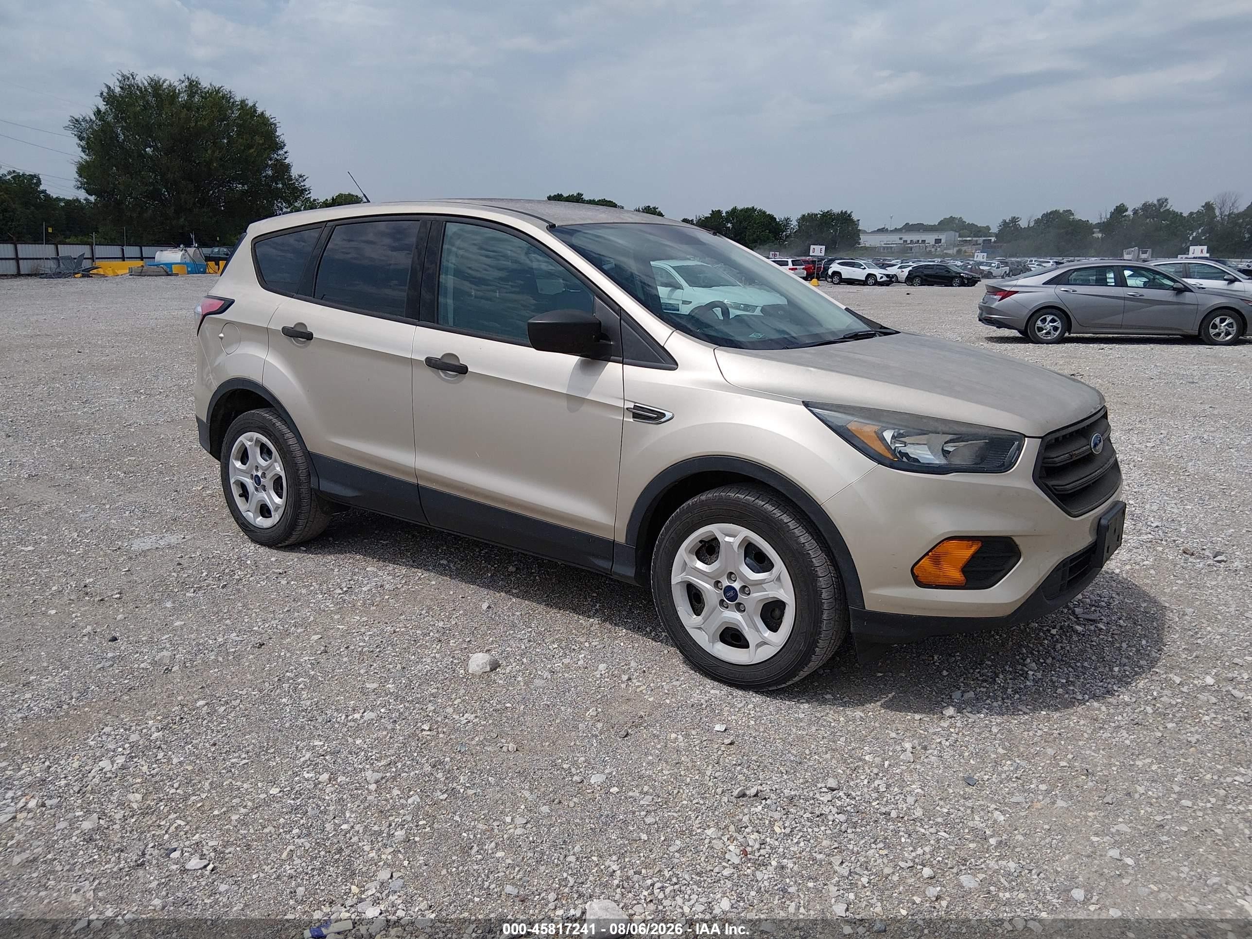 2018 Ford Escape VIN 1FMCU0F75JUD08356 — IAAI salvage auction photo
