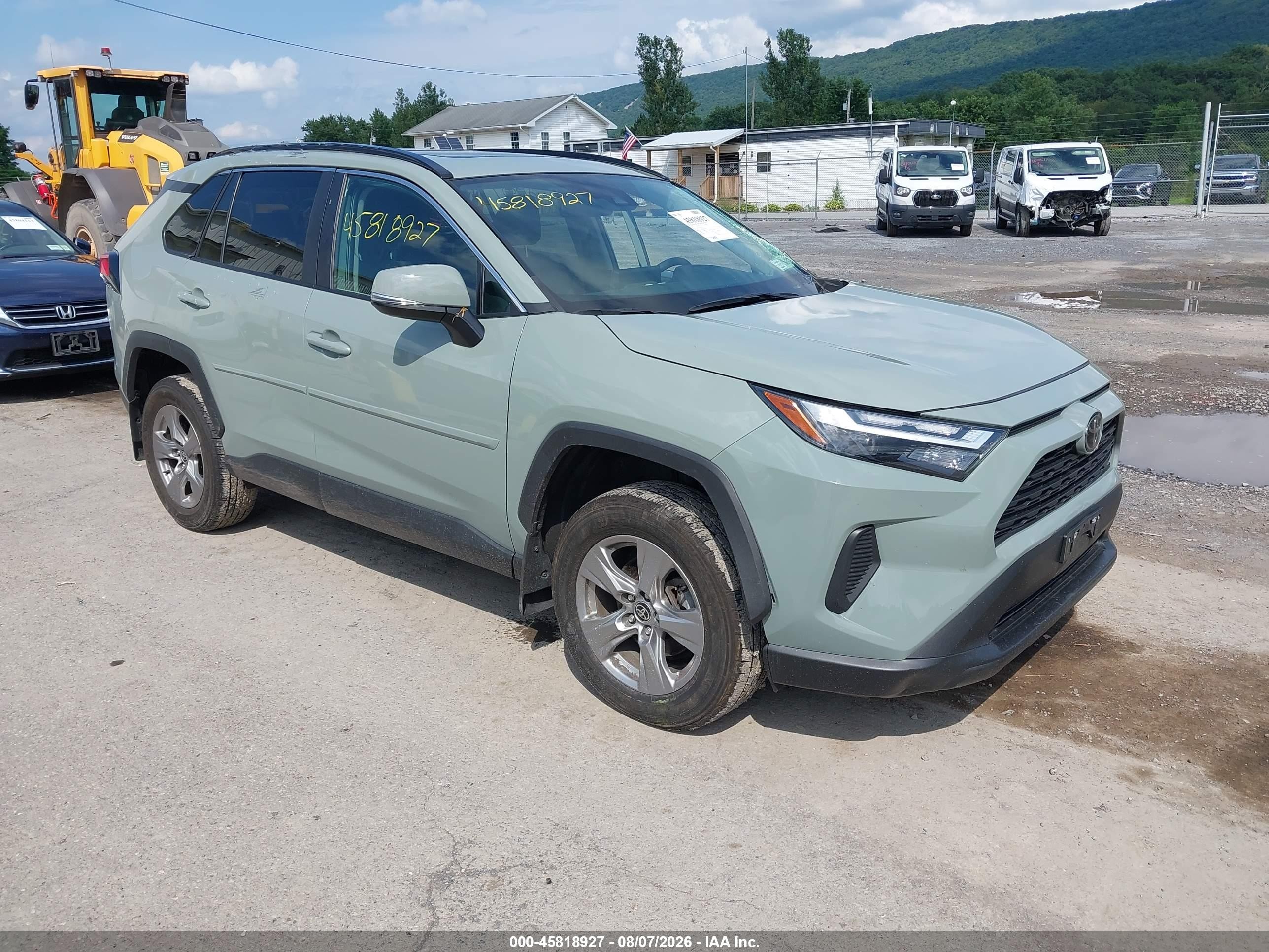 2022 Toyota RAV4 VIN 2T3P1RFV6NW293585 — IAAI salvage auction photo