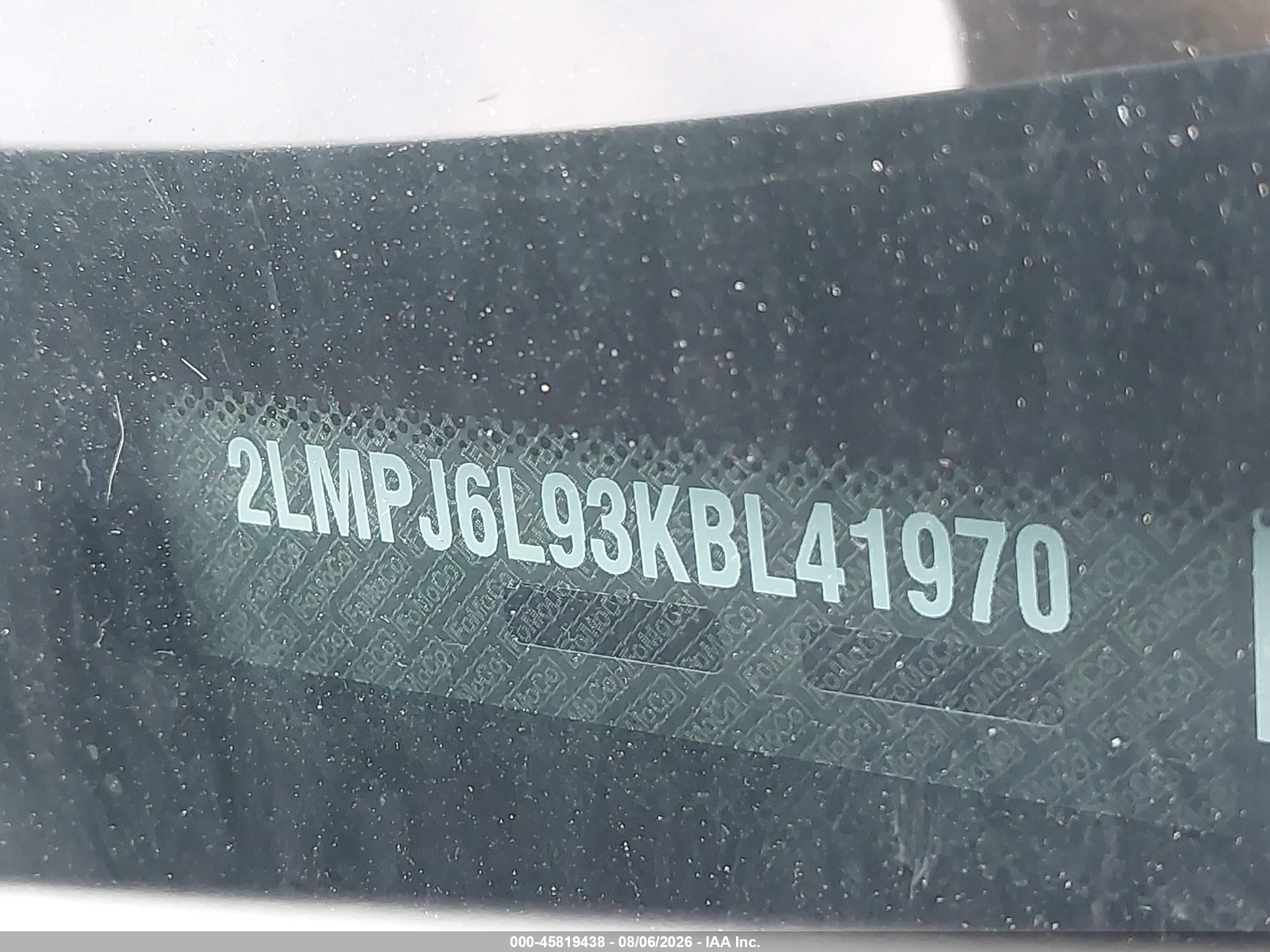 2019 Lincoln Nautilus VIN 2LMPJ6L93KBL41970 IAAI salvage auction — Front End, Salvage (Indiana), sold $2,800 on 2026-09-12 (photo 9)