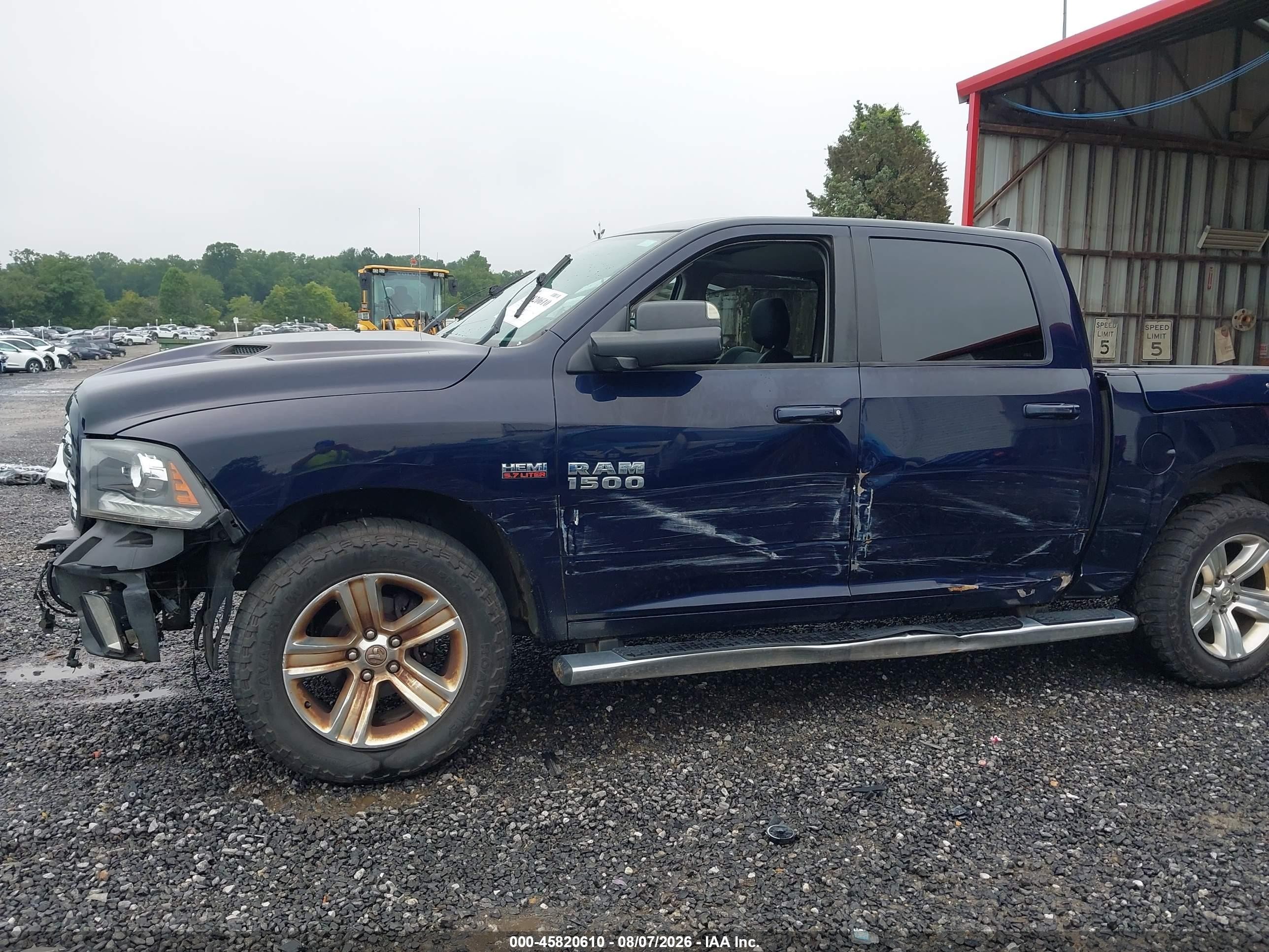 2017 Ram 1500 VIN 1C6RR7MT1HS523626 IAAI salvage auction — Side, Salvage (North Carolina), sold $4,400 on 2026-09-27 (photo 6)