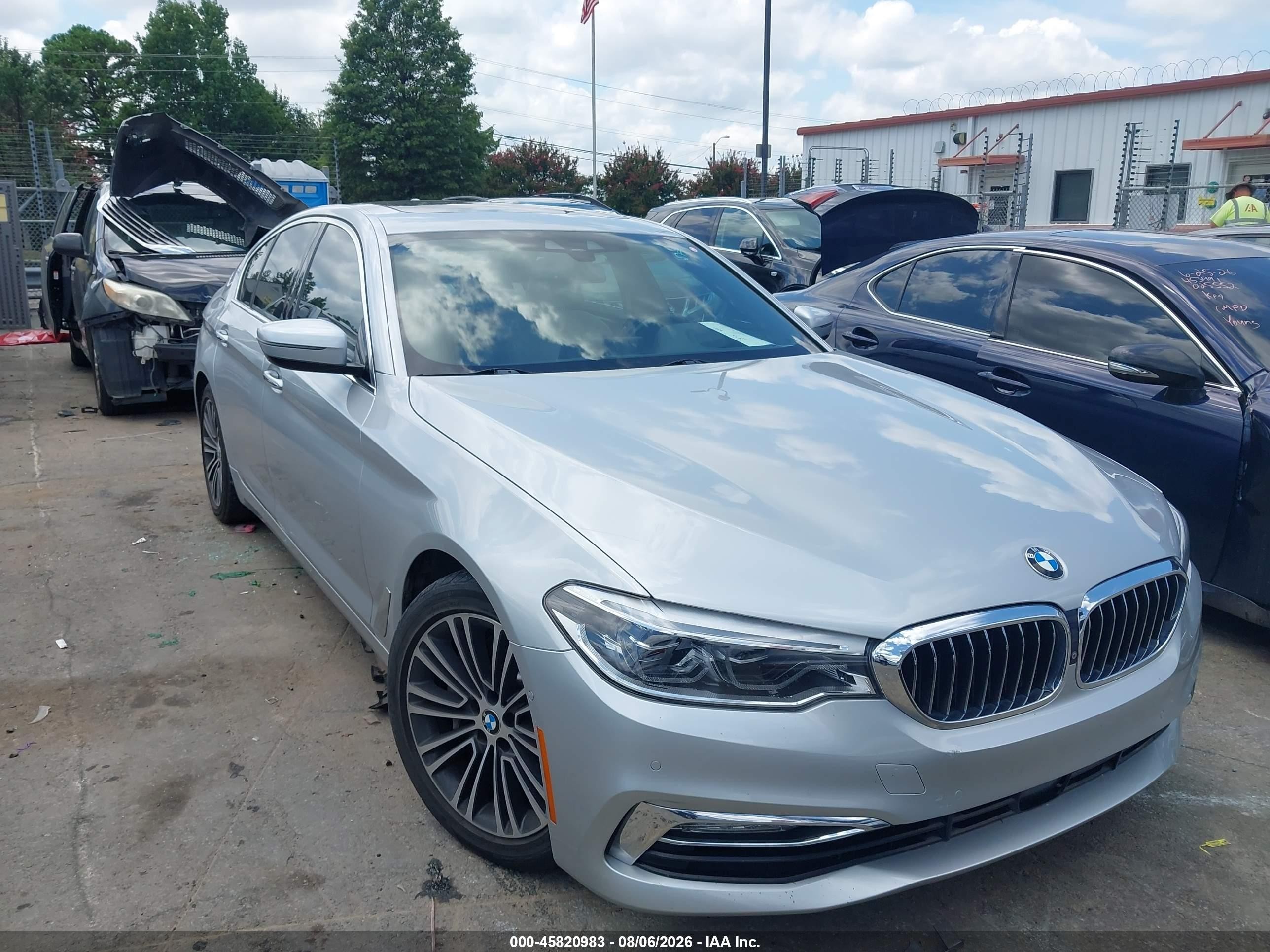 2017 BMW 5 Series VIN WBAJA5C31HG895101 — IAAI salvage auction photo