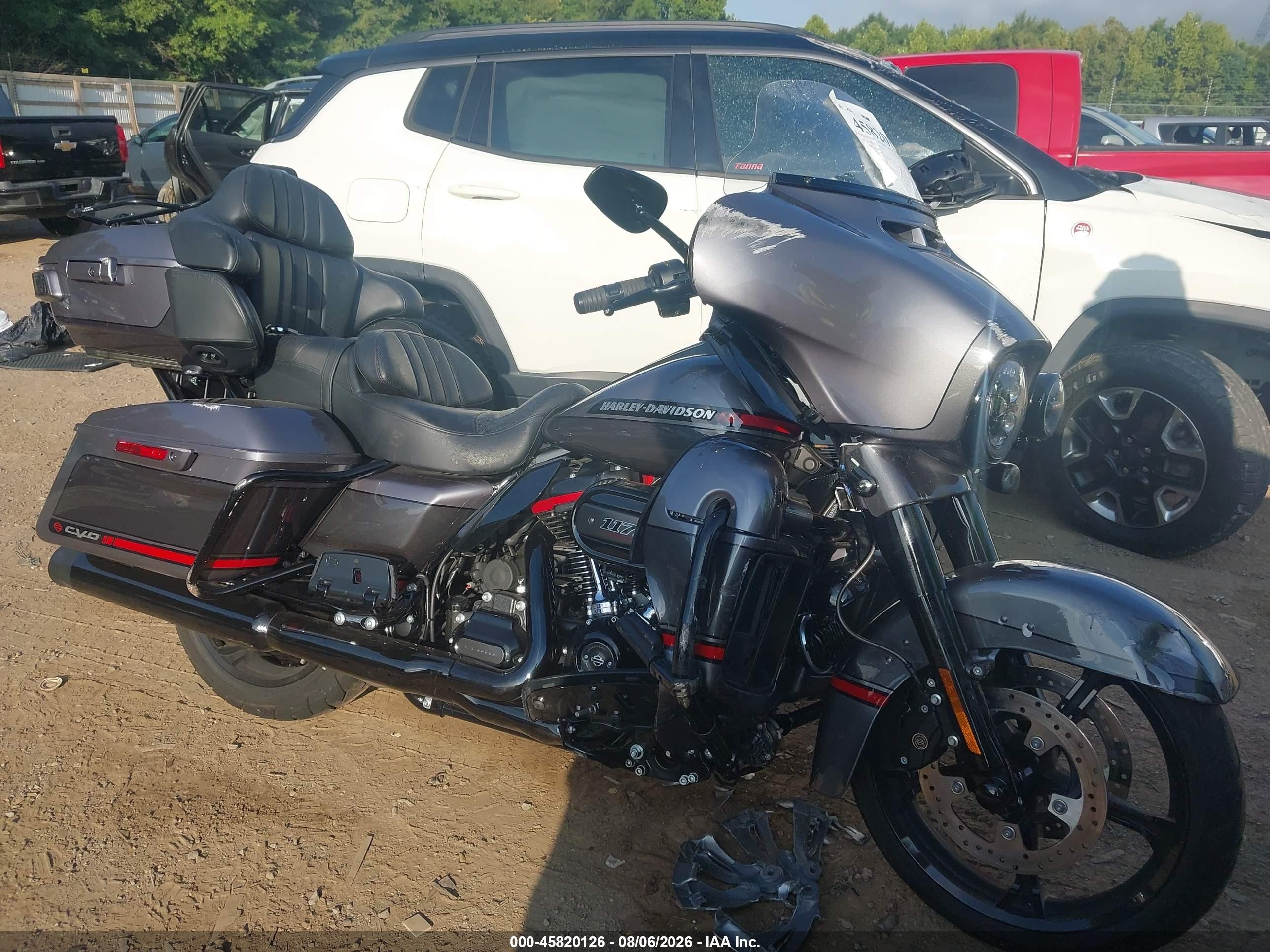 2020 Harley-Davidson FLHTKSE VIN 1HD1TEH15LB954952 — IAAI salvage auction photo