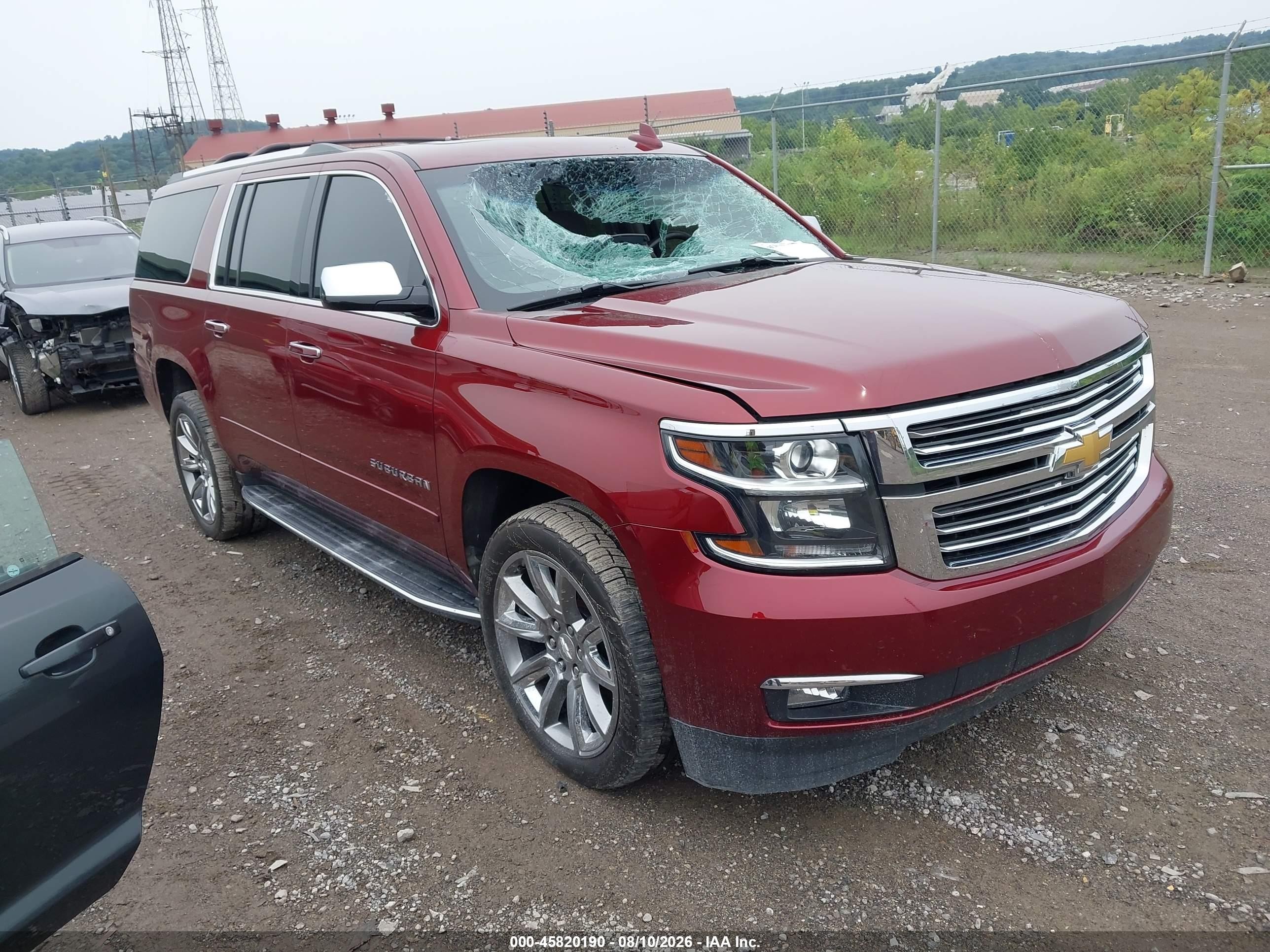 2017 Chevrolet Suburban VIN 1GNSKJKC2HR309984 — IAAI salvage auction photo
