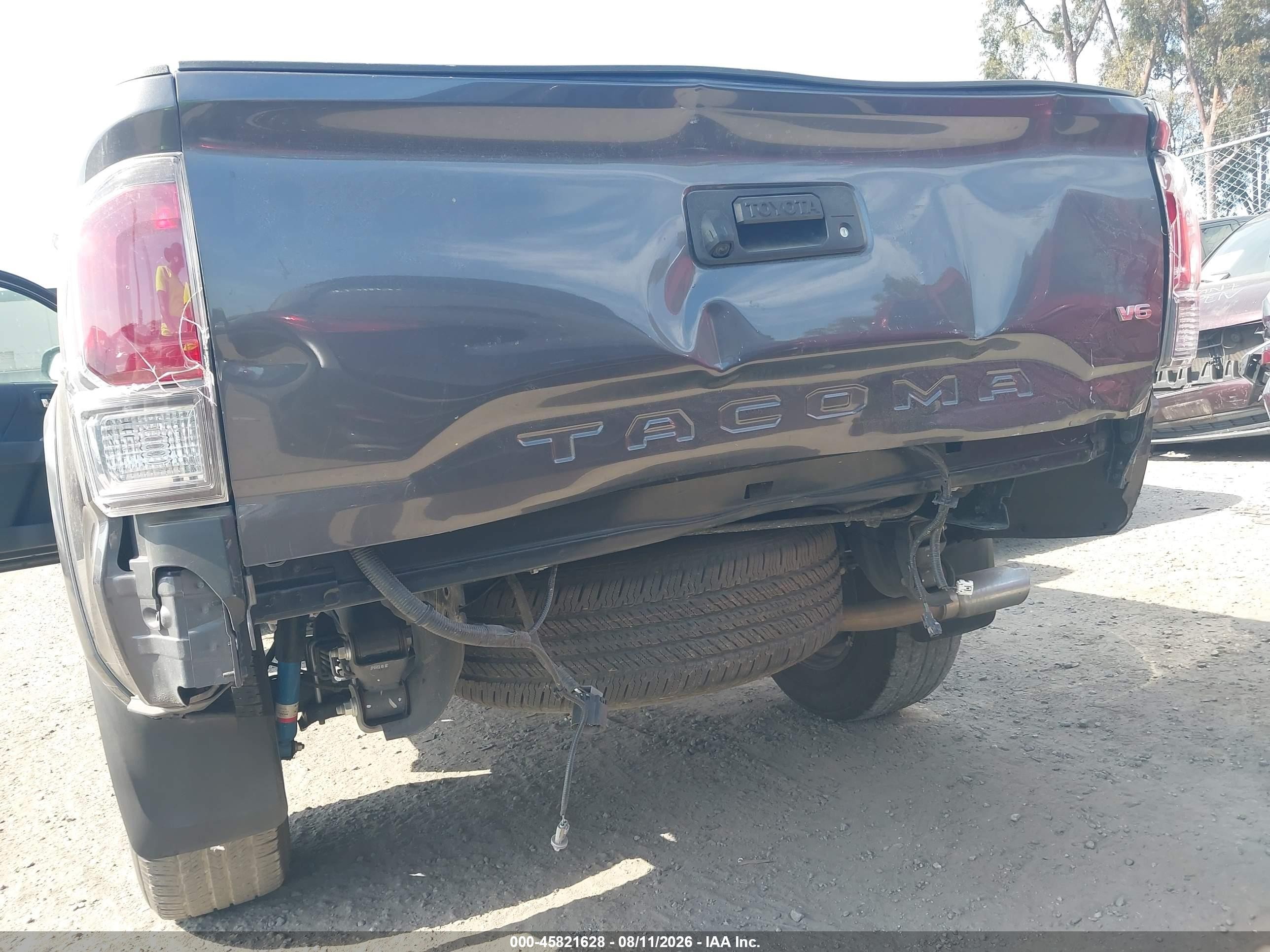 2022 Toyota Tacoma VIN 3TYRZ5CN6NT022126 IAAI salvage auction — Rear End, Salvage Certificate (California), sold $9,900 on 2026-09-12 (photo 6)