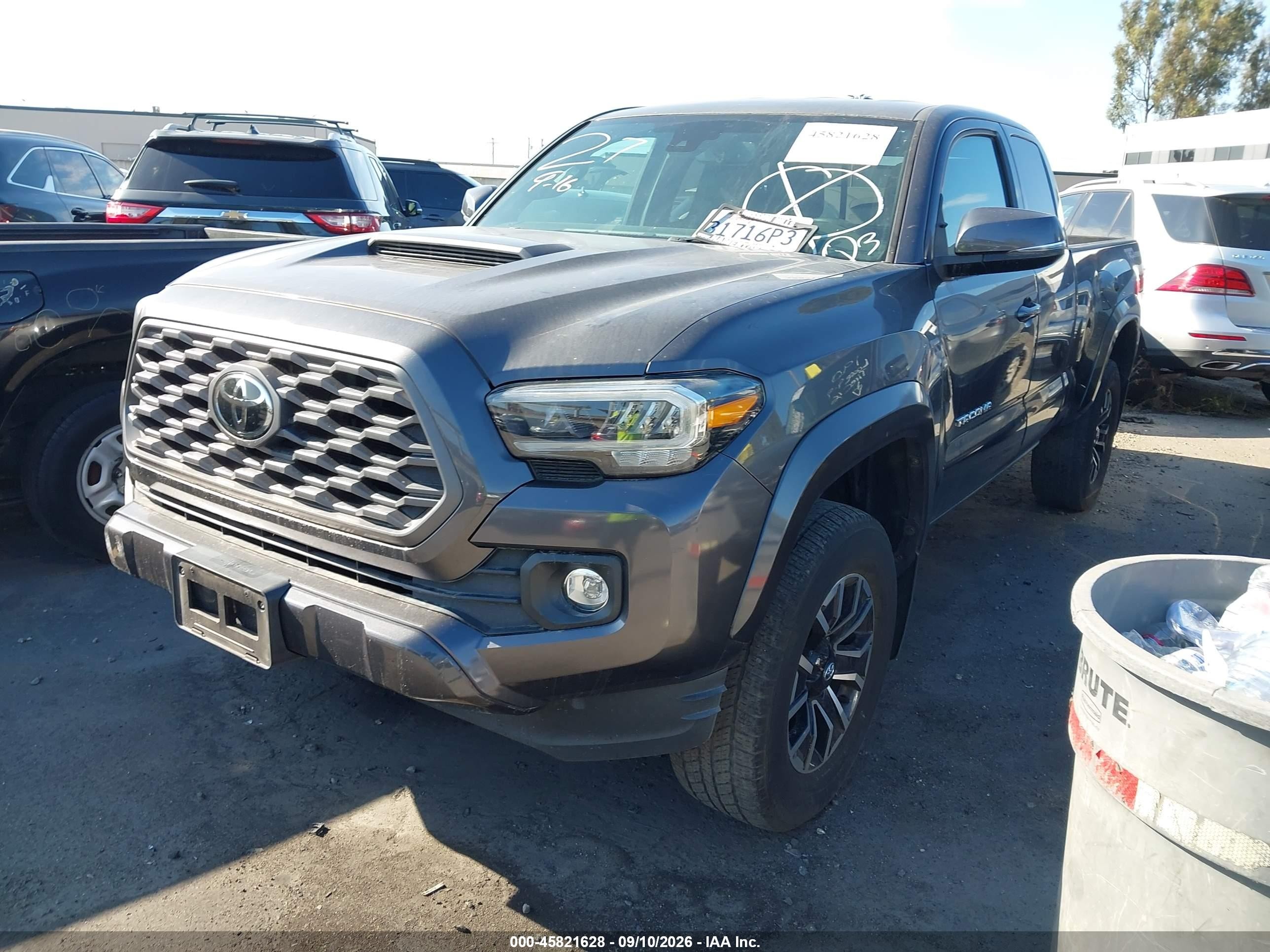 2022 Toyota Tacoma VIN 3TYRZ5CN6NT022126 IAAI salvage auction — Rear End, Salvage Certificate (California), sold $9,900 on 2026-09-12 (photo 2)