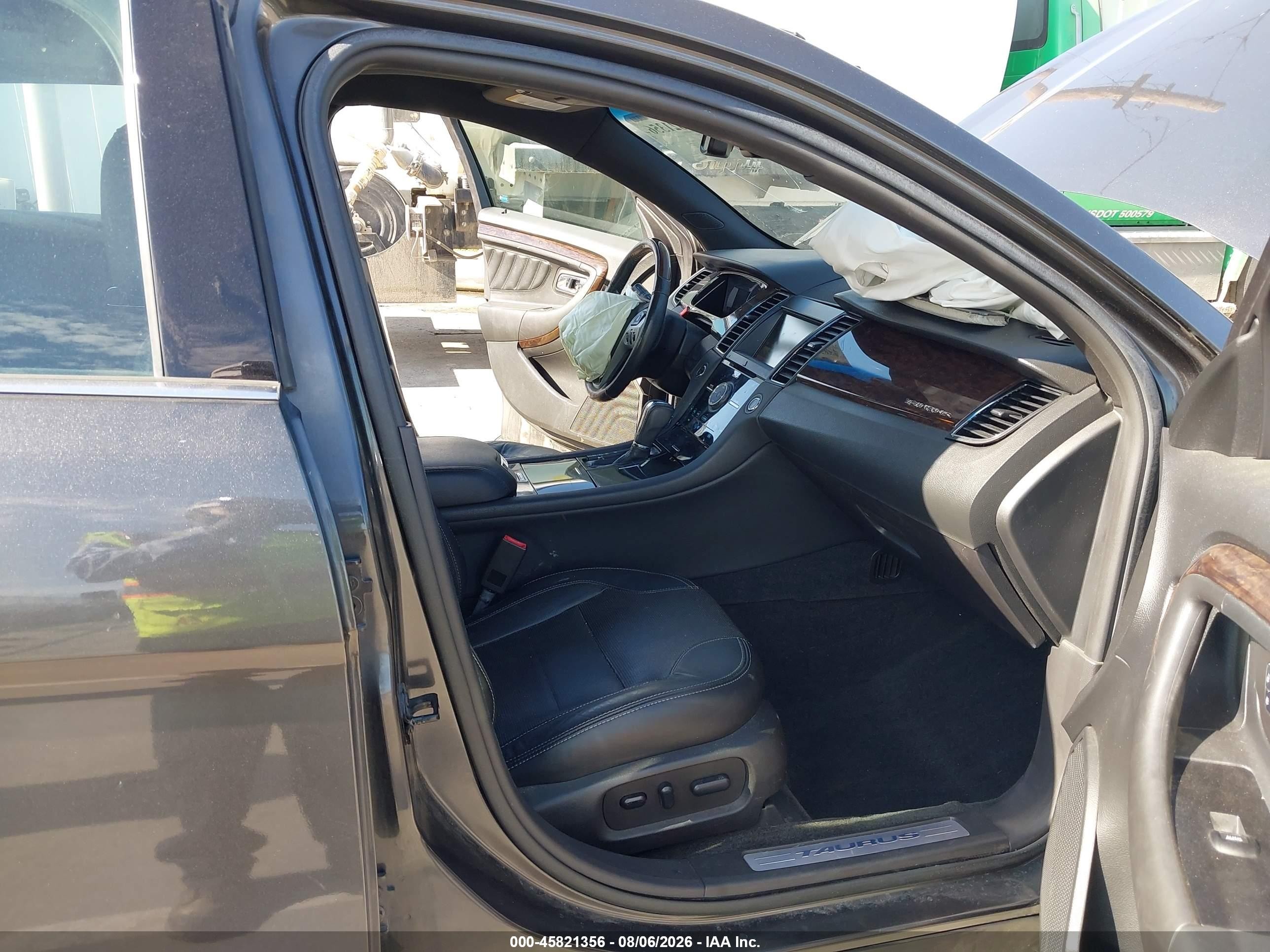2015 Ford Taurus VIN 1FAHP2F87FG114204 IAAI salvage auction — Front End, Salvage (North Dakota), sold $750 on 2026-09-13 (photo 5)