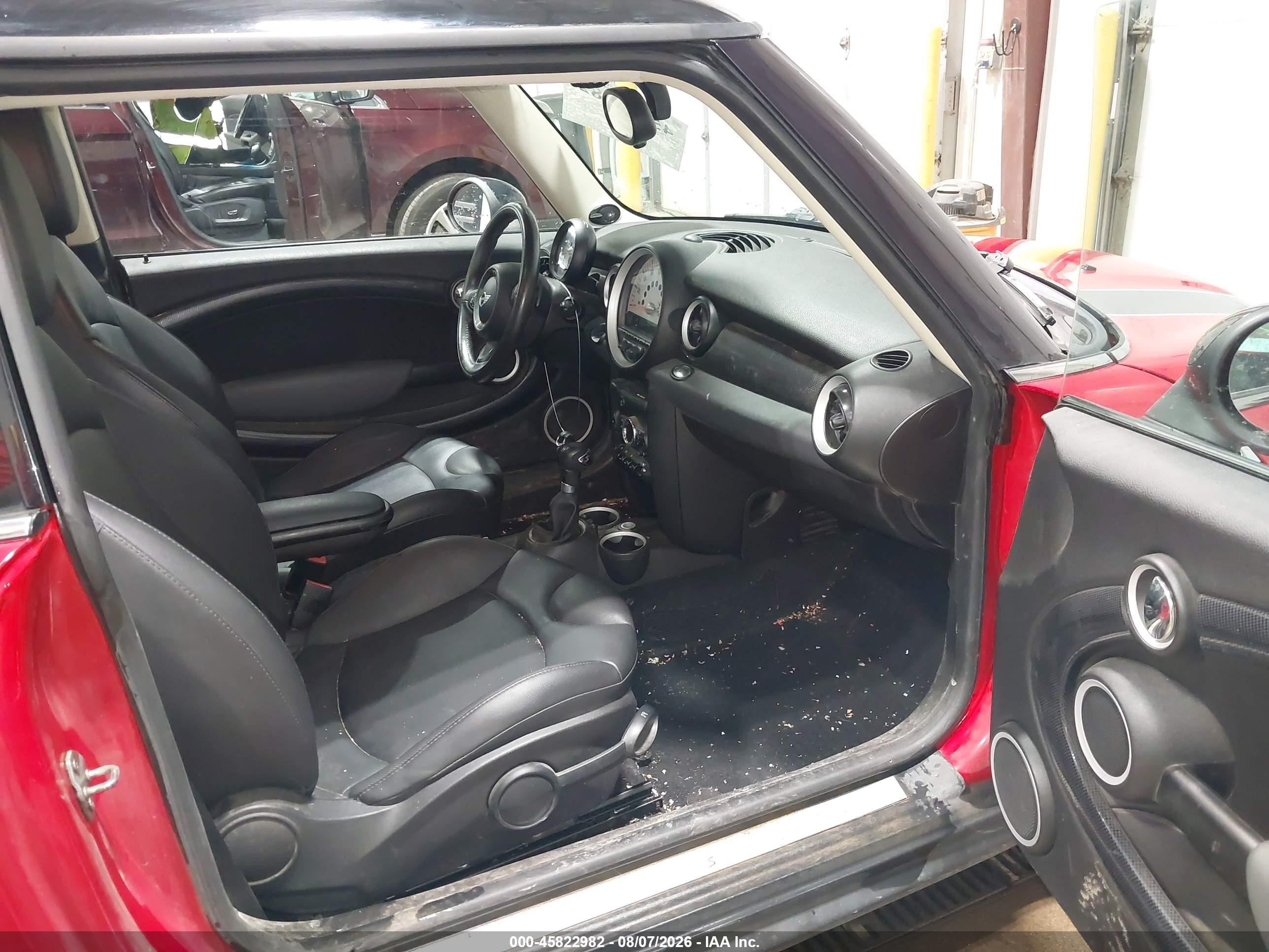 2012 Mini Cooper VIN WMWSV3C58CTY18742 IAAI salvage auction — Front End, Salvage (North Dakota), sold $650 on 2026-09-12 (photo 5)