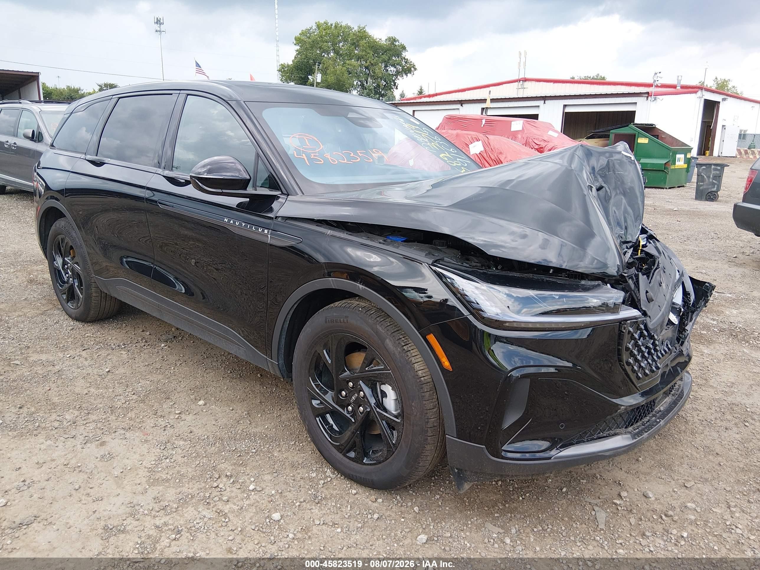2025 Lincoln Nautilus VIN 5LMPJ8JA6SJ916365 — IAAI salvage auction photo