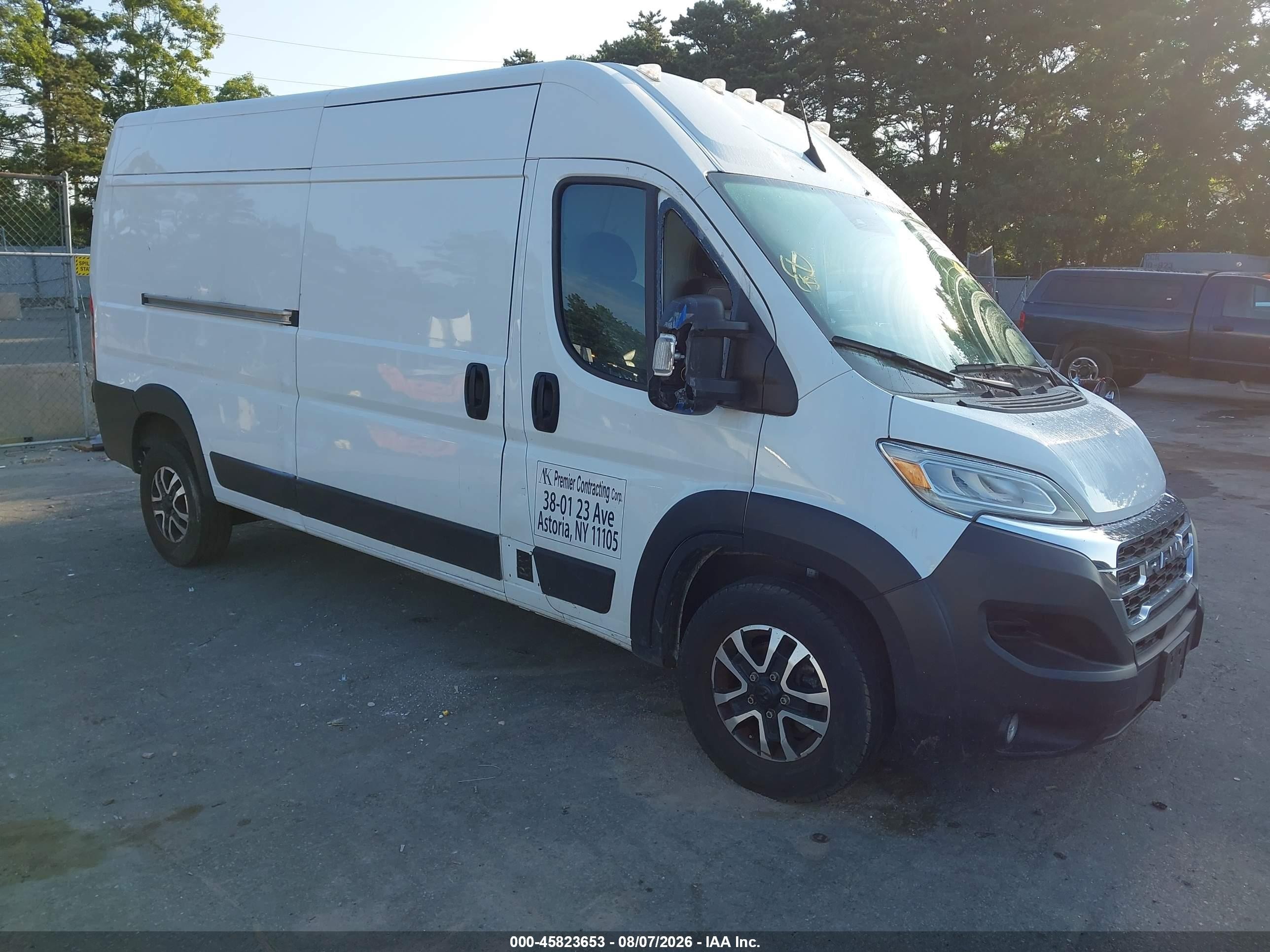 2024 Ram ProMaster 2500 VIN 3C6LRVDGXRE143606 — IAAI salvage auction photo