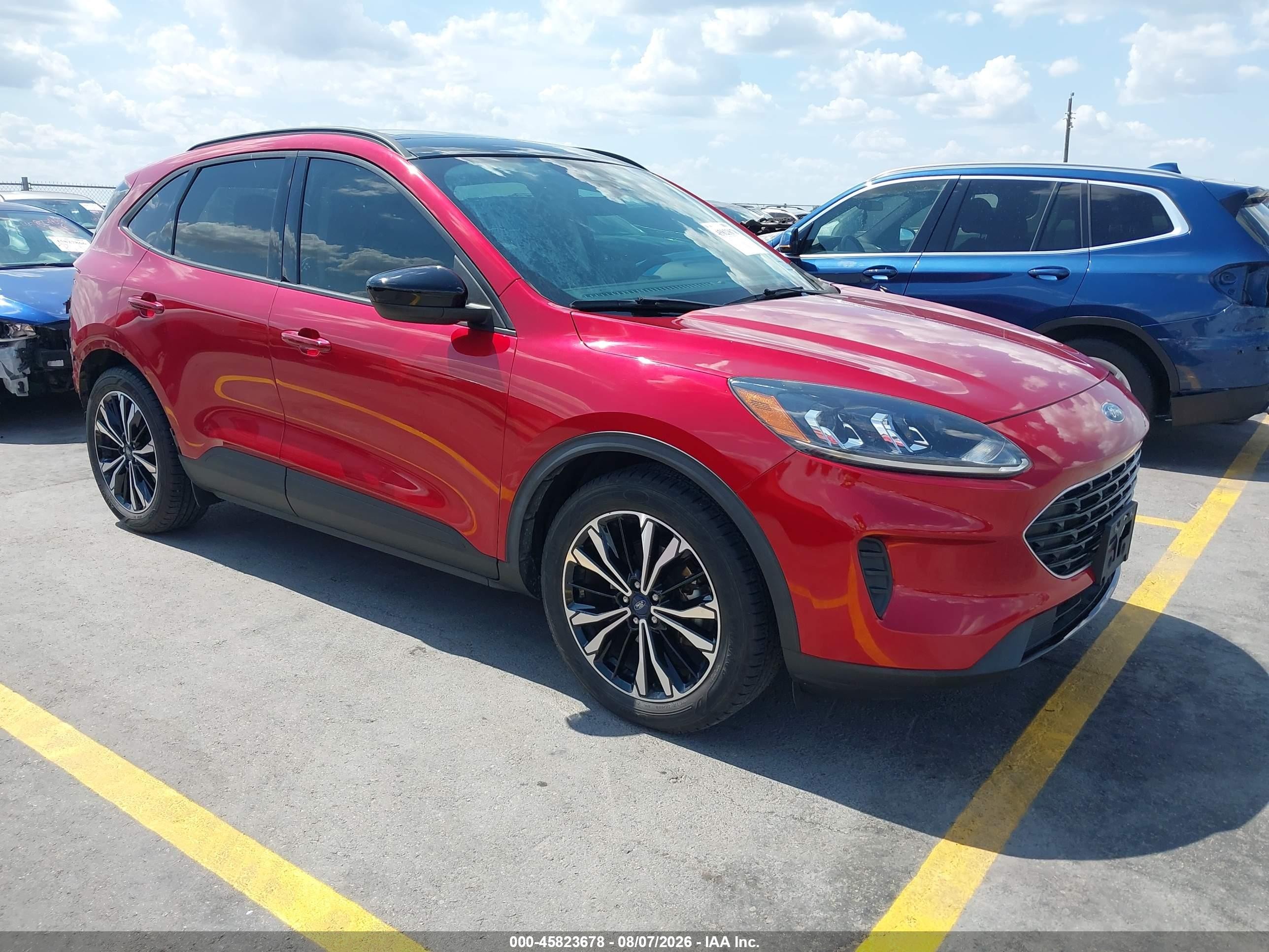 2021 Ford Escape VIN 1FMCU0BZ0MUA19672 — IAAI salvage auction photo