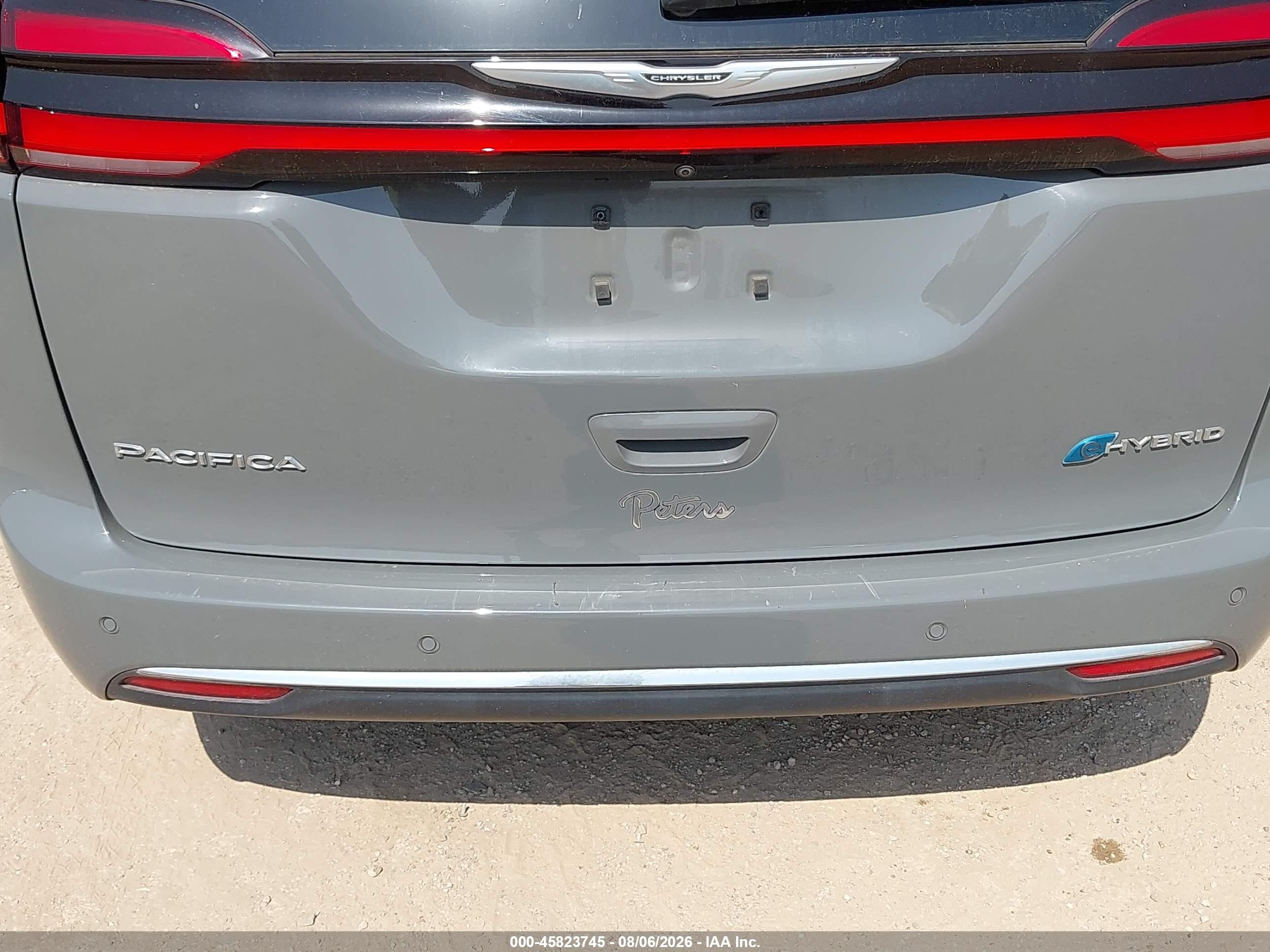 2023 Chrysler Pacifica VIN 2C4RC1L77PR572812 IAAI salvage auction — Rear End, Original (Texas), sold $23,500 on 2026-08-22 (photo 6)