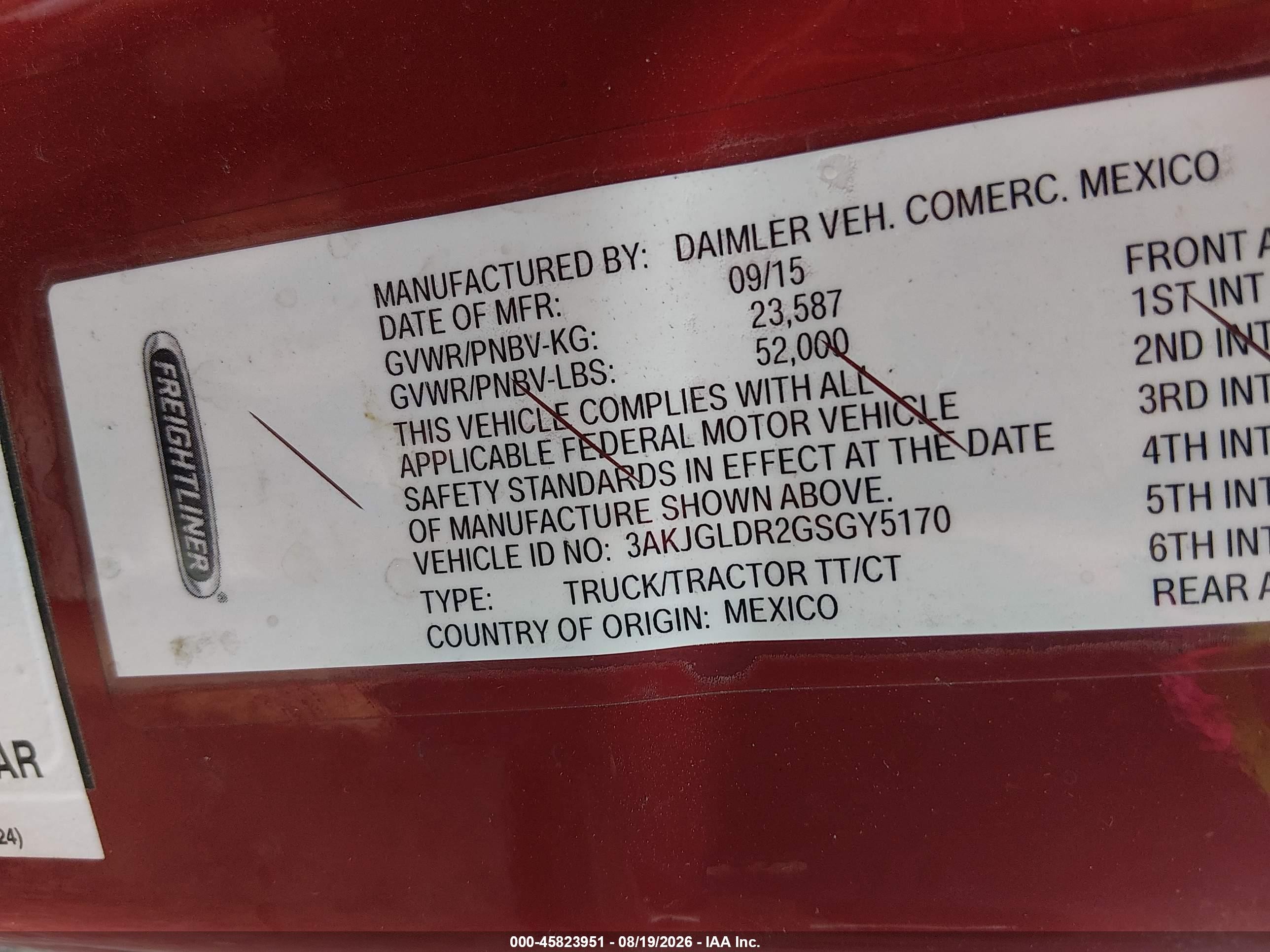 2016 Freightliner Cascadia 125 VIN 3AKJGLDR2GSGY5170 IAAI salvage auction — All Over, Salvage (Alabama), sold $3,200 on 2026-09-18 (photo 8)