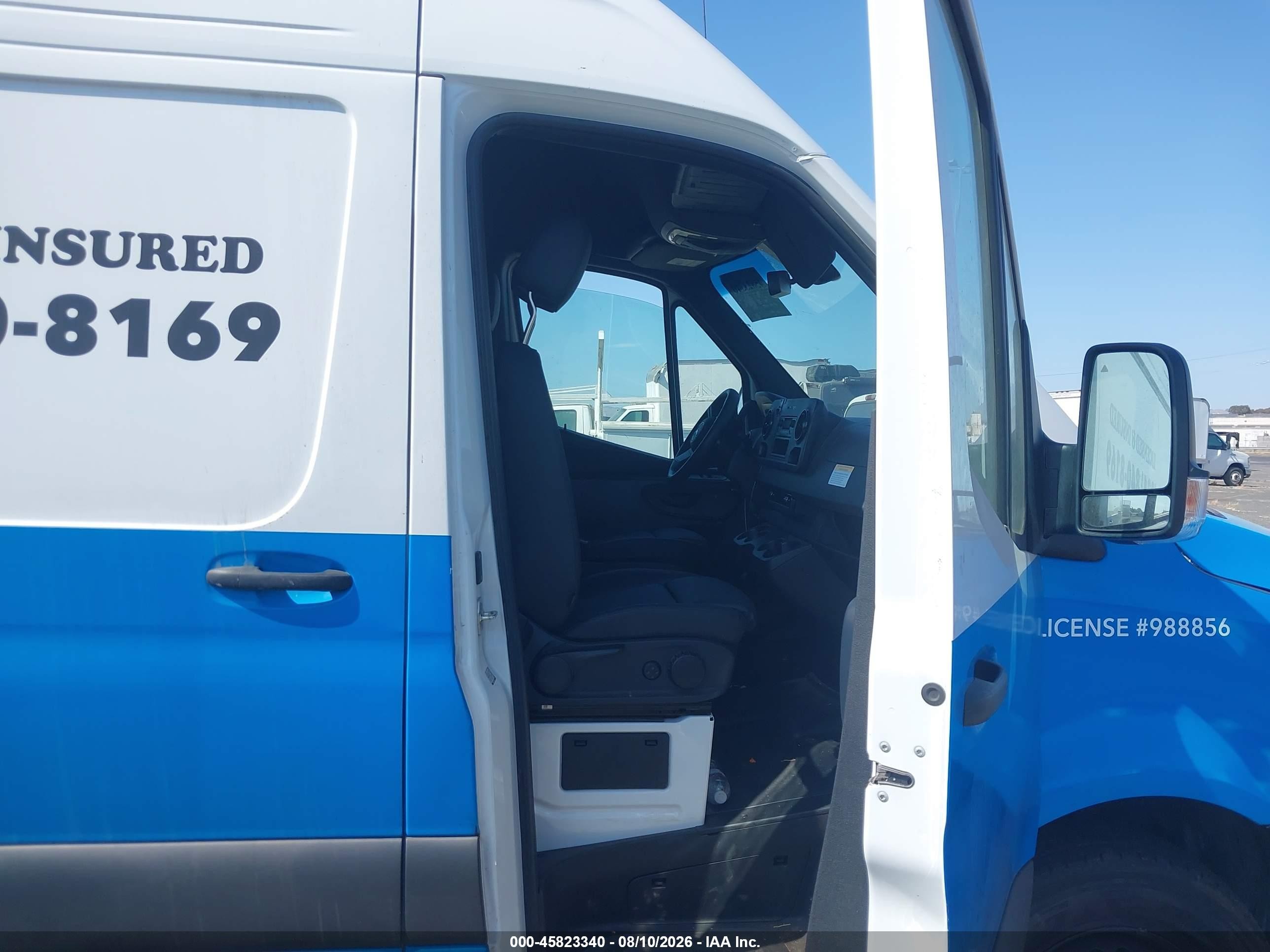 2025 Mercedes-Benz Sprinter VIN W1Y8ND3Y3ST200185 IAAI salvage auction — Front End, Salvage (California), sold $23,150 on 2026-08-24 (photo 5)