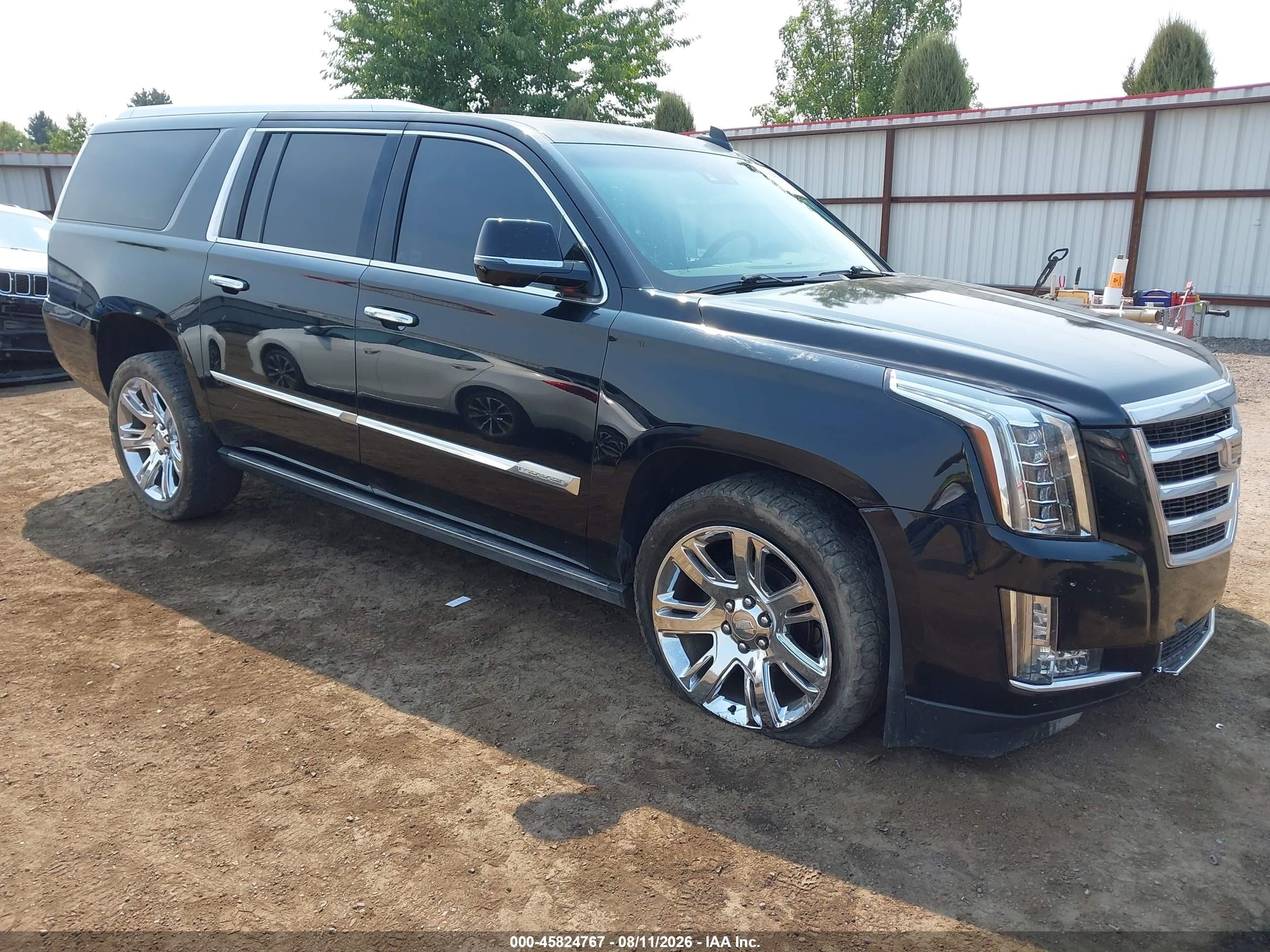 2015 Cadillac Escalade ESV VIN 1GYS4TKJ5FR674261 — IAAI salvage auction photo