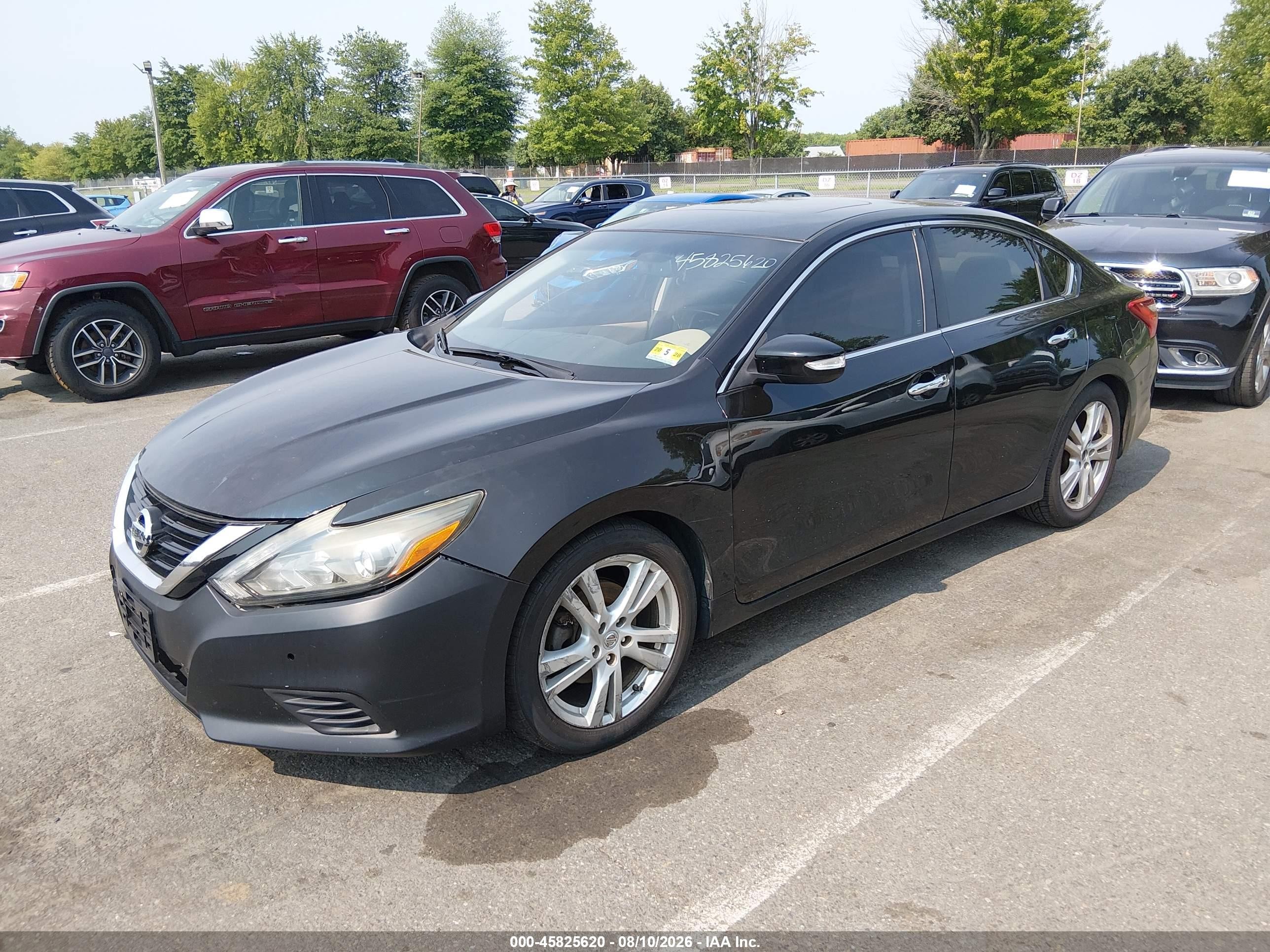 2017 Nissan Altima VIN 1N4BL3AP2HC211262 IAAI salvage auction — Front End, Clear (New Jersey), sold $925 on 2026-09-08 (photo 2)
