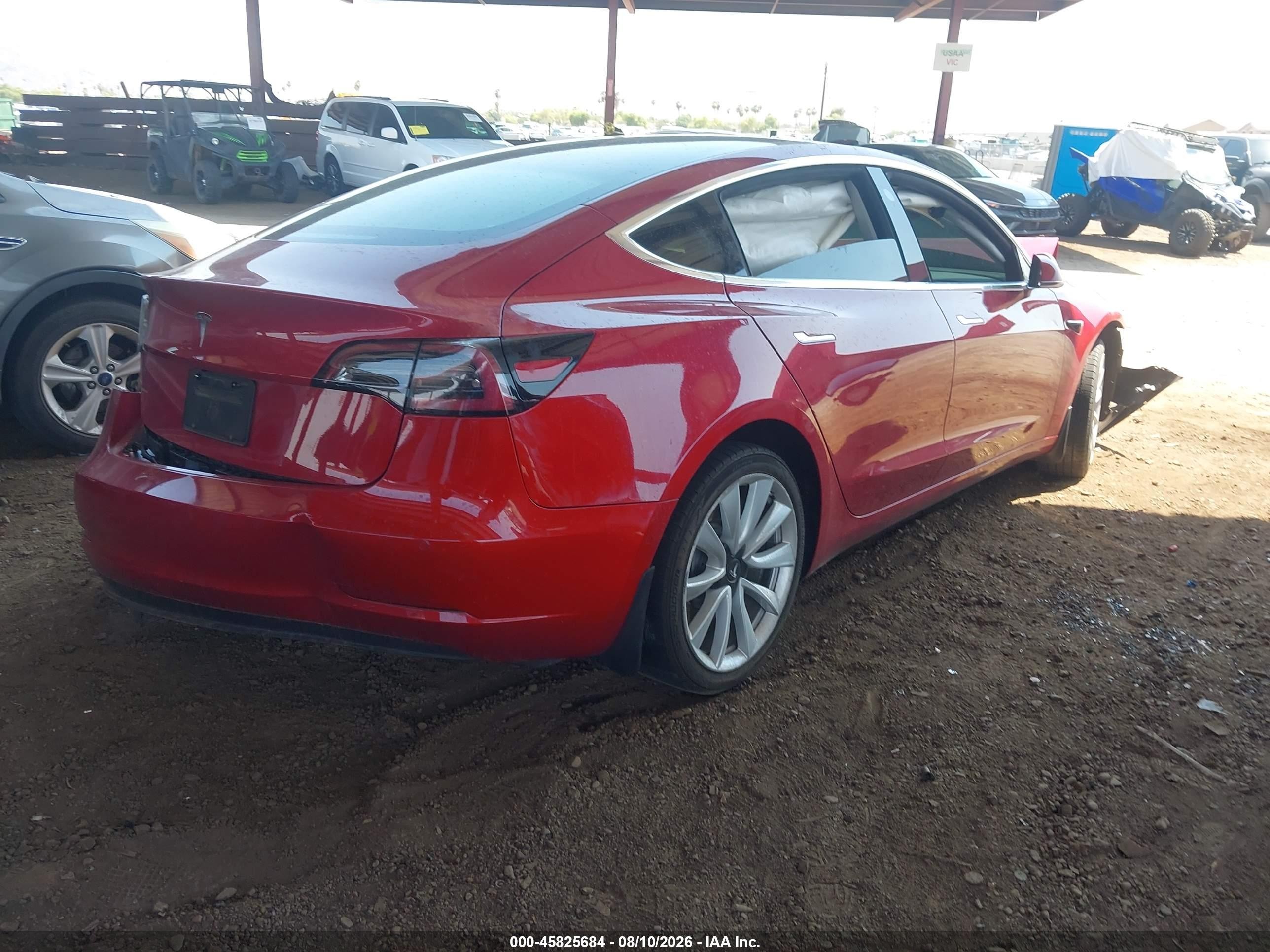 2019 Tesla Model 3 VIN 5YJ3E1EAXKF402182 IAAI salvage auction — Unknown, Salvage (Arizona), sold $2,250 on 2026-09-25 (photo 4)