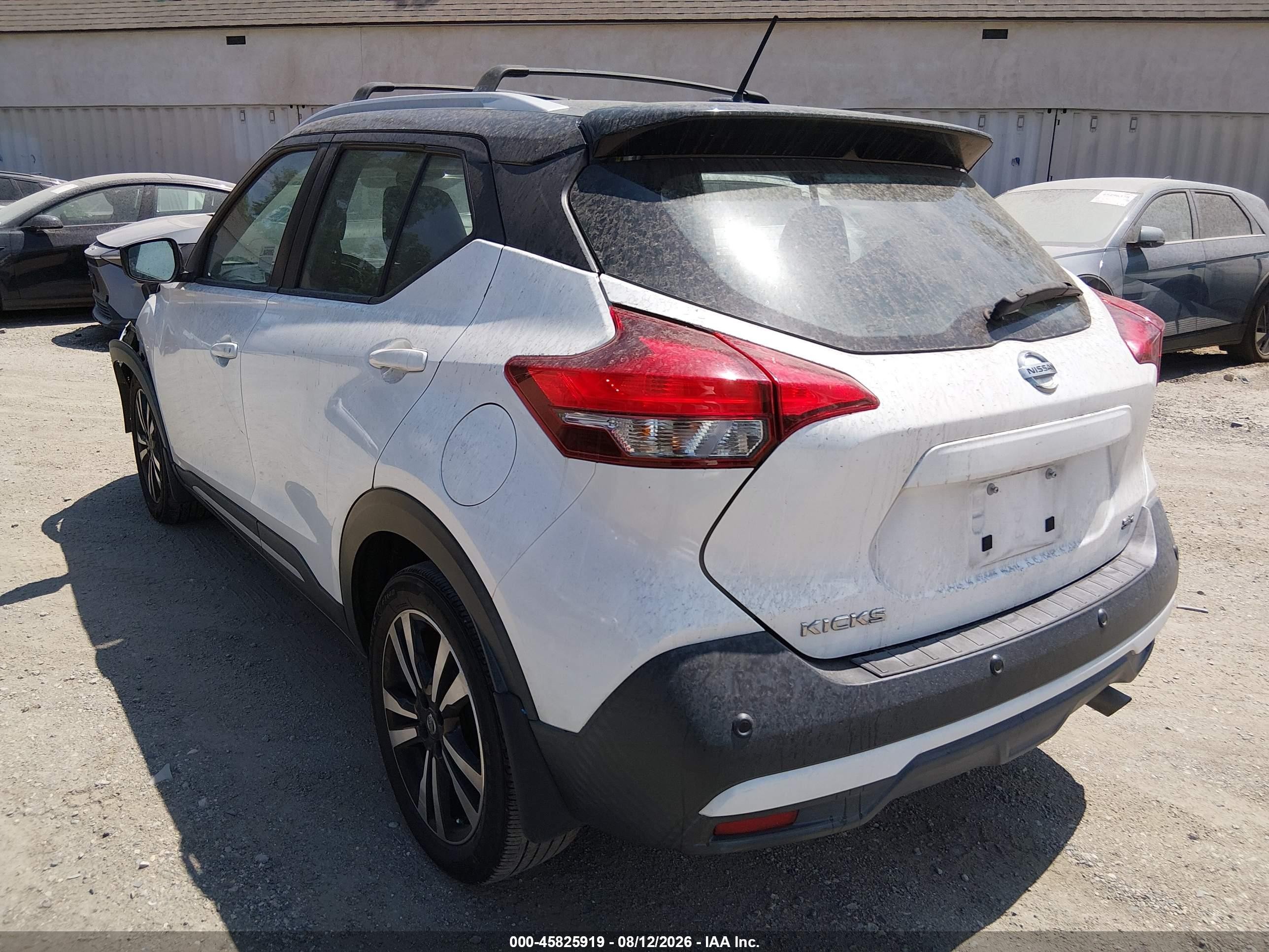 2020 Nissan Kicks VIN 3N1CP5DV4LL552171 IAAI salvage auction — Unknown, Salvage (California), sold $4,300 on 2026-09-10 (photo 3)
