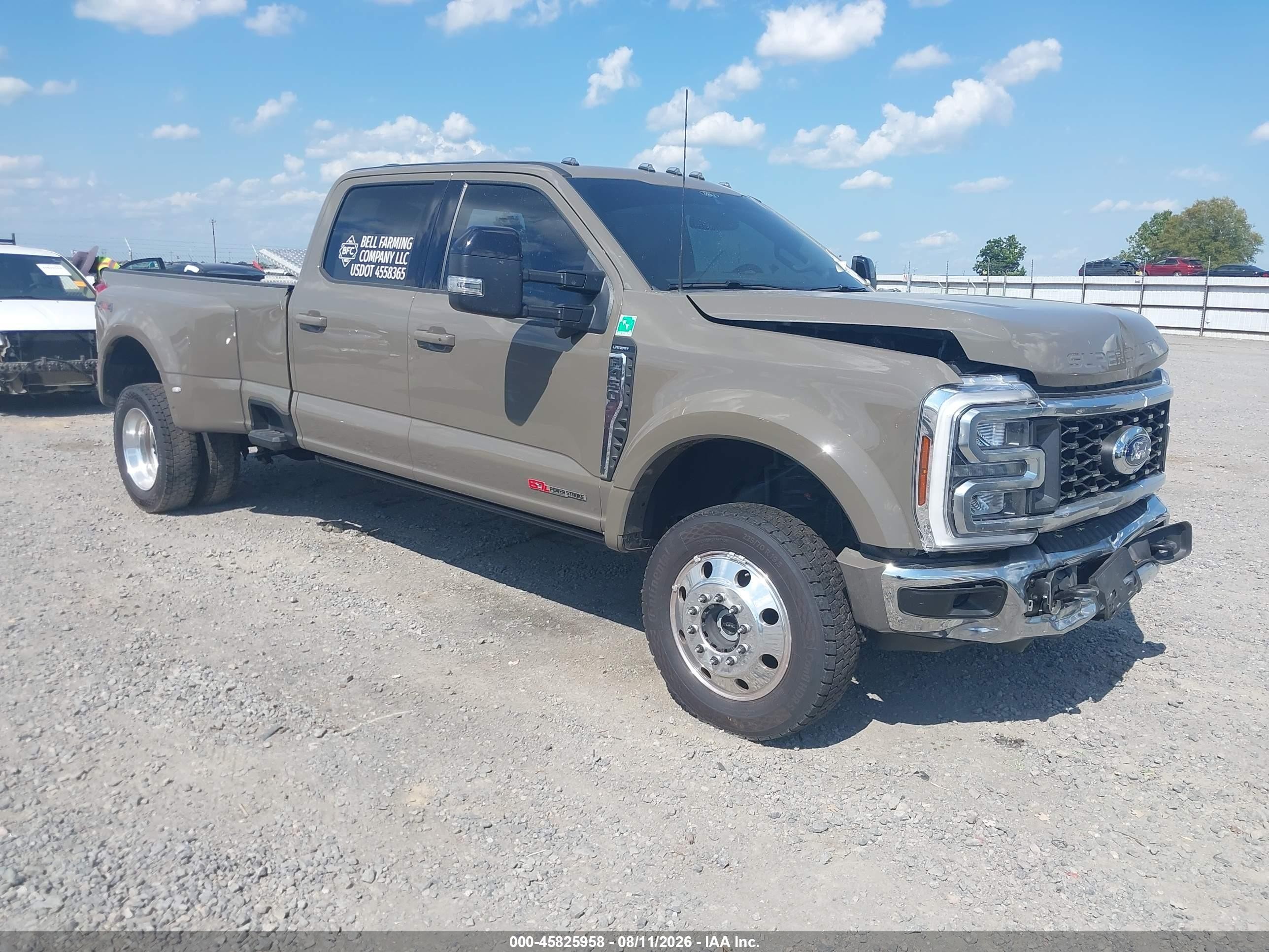 2026 Ford F-450 VIN 1FT8W4DM8TEE21638 — IAAI salvage auction photo