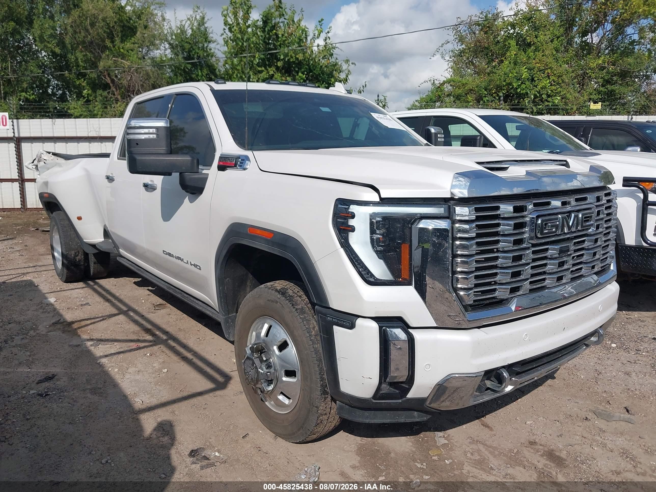 2024 GMC Sierra 3500 HD VIN 1GT49WEY3RF322652 — IAAI salvage auction photo