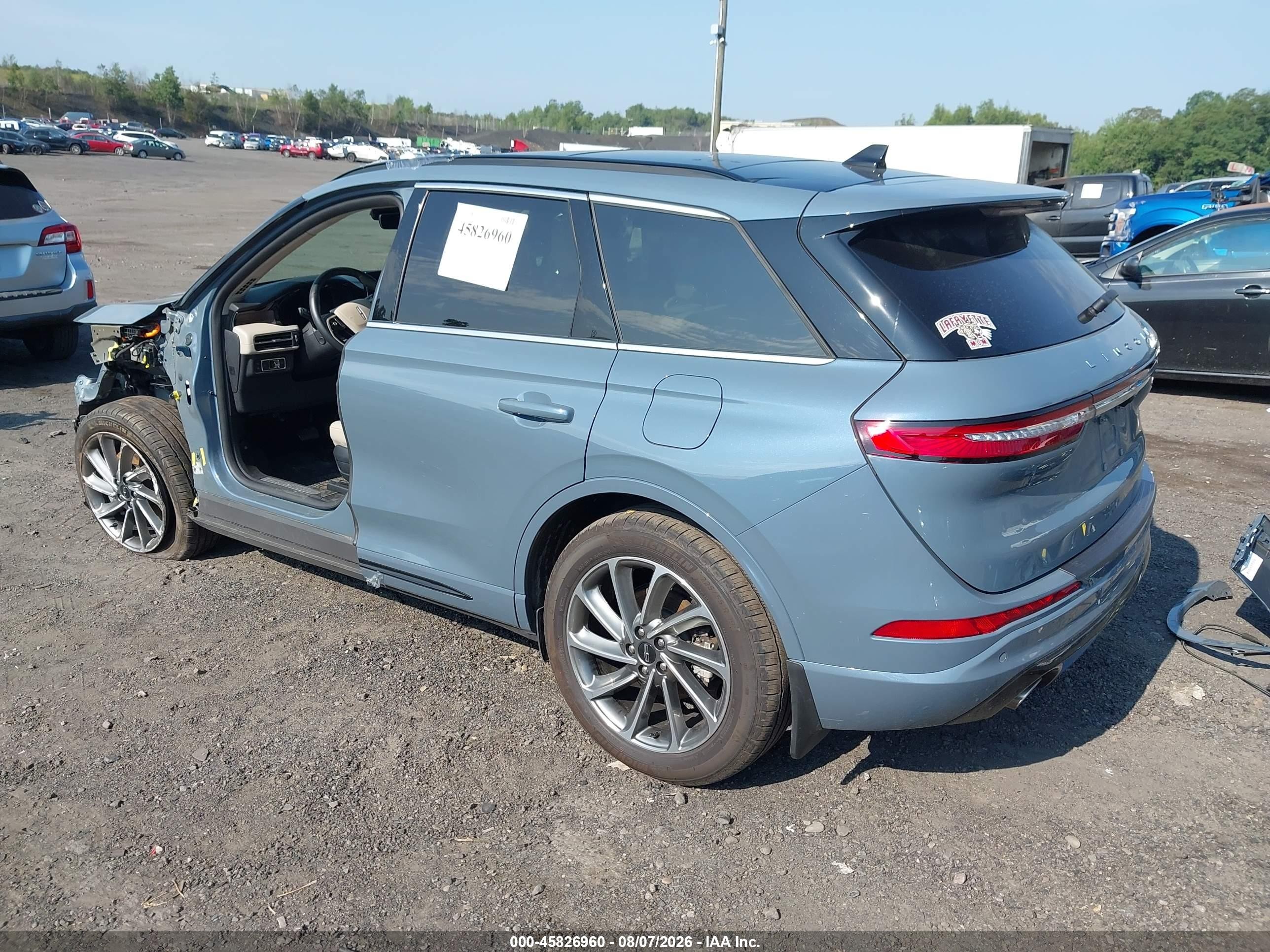 2025 Lincoln Corsair VIN 5LMTJ5DZ6SUL17527 IAAI salvage auction — Front End, Salvage (Pennsylvania), sold $13,400 on 2026-09-02 (photo 3)