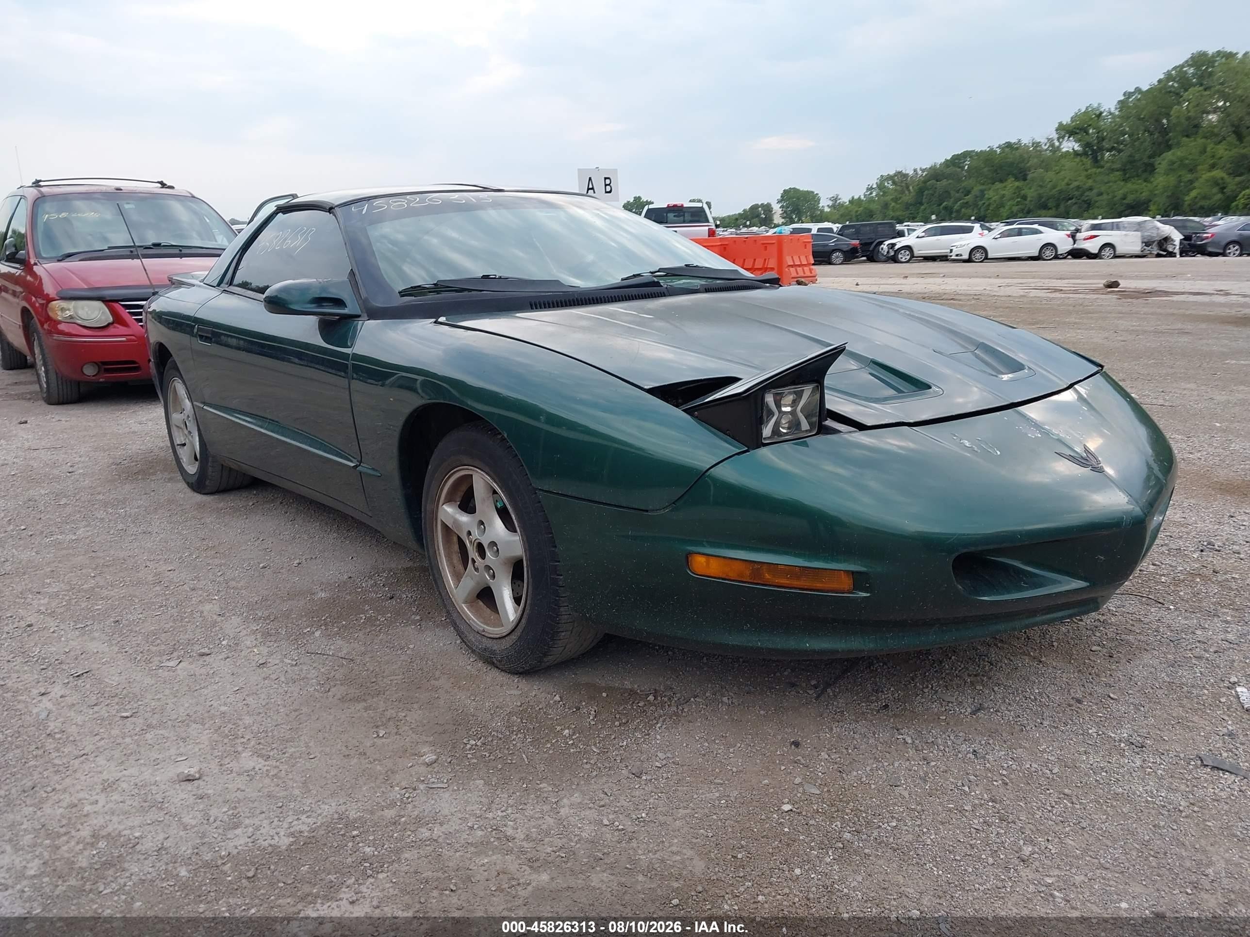 1995 Pontiac Firebird VIN 2G2FV22P4S2240806 IAAI salvage auction — Normal Wear, Clear (Kansas), sold $1,500 on 2026-09-18 (photo 1)