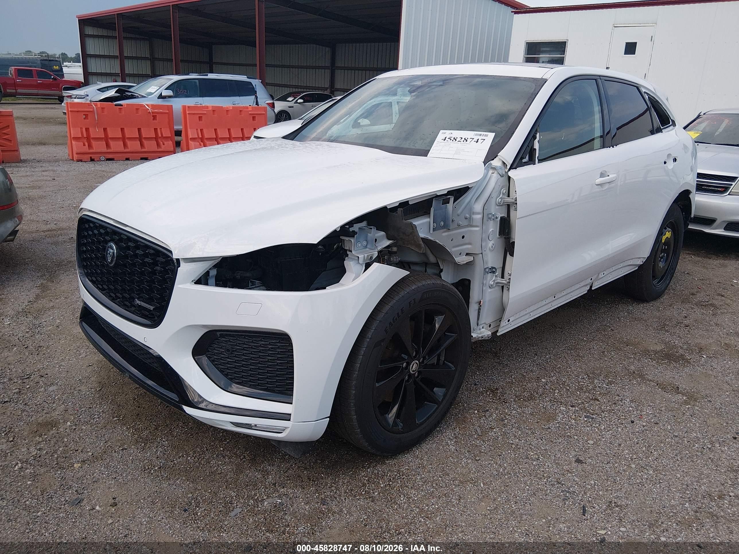 2024 Jaguar F-Pace VIN SADCT2EX8RA726271 IAAI salvage auction — Side, Salvage (Nebraska), sold $12,100 on 2026-09-12 (photo 2)