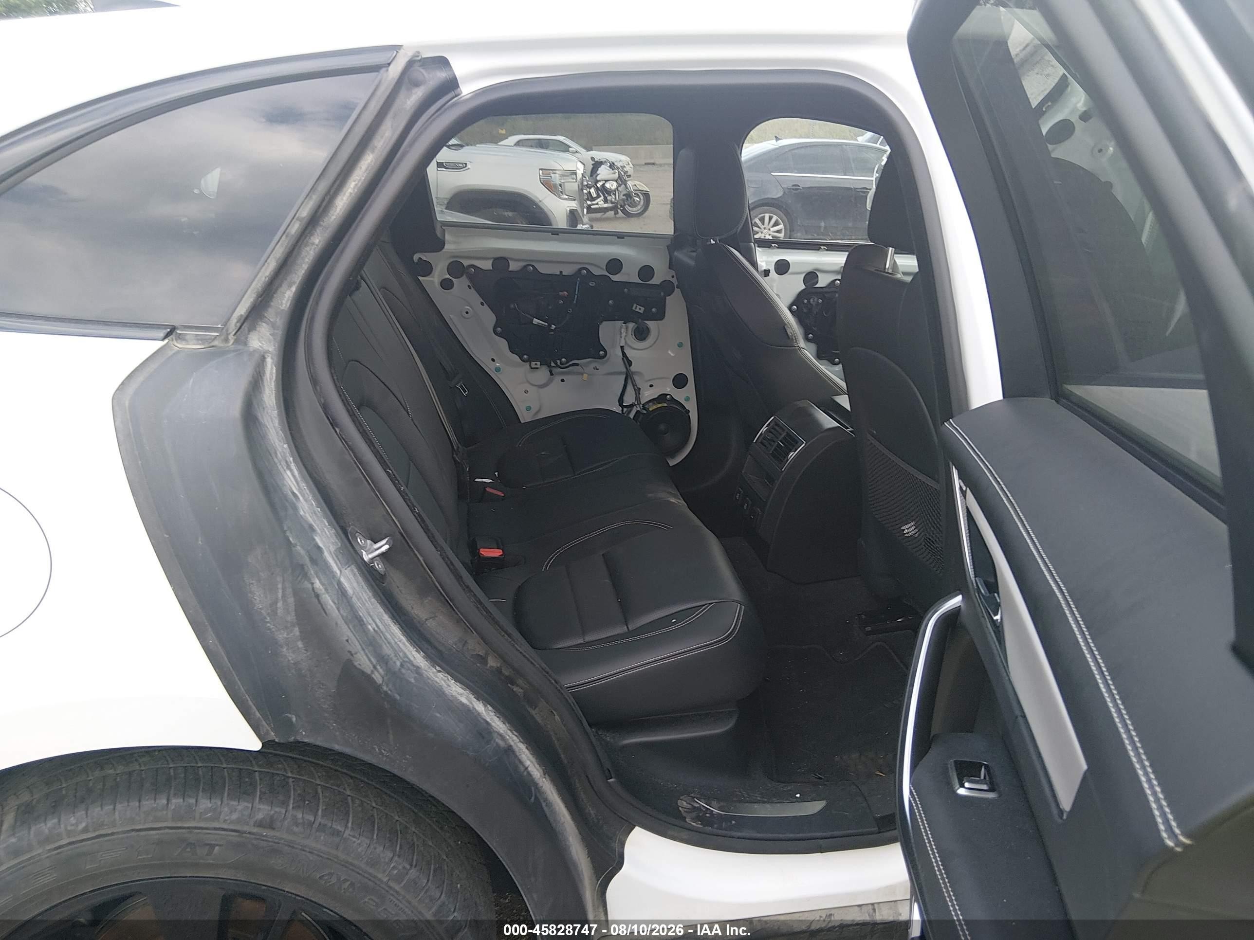 2024 Jaguar F-Pace VIN SADCT2EX8RA726271 IAAI salvage auction — Side, Salvage (Nebraska), sold $12,100 on 2026-09-12 (photo 8)