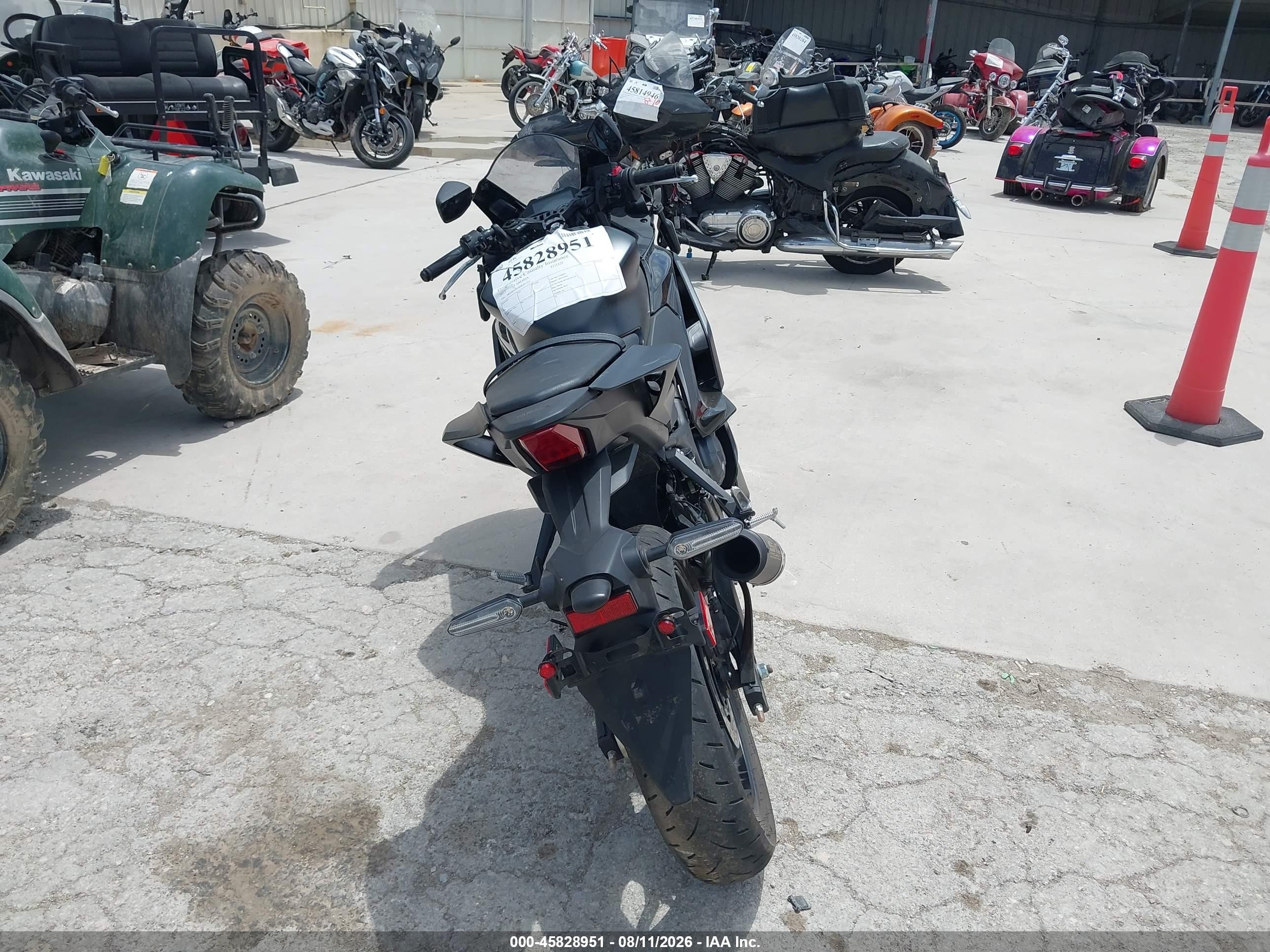 2025 Yamaha VIN MH3RH25E8SK001731 IAAI salvage auction — Front End, Salvage (Texas), sold $1,850 on 2026-09-21 (photo 6)