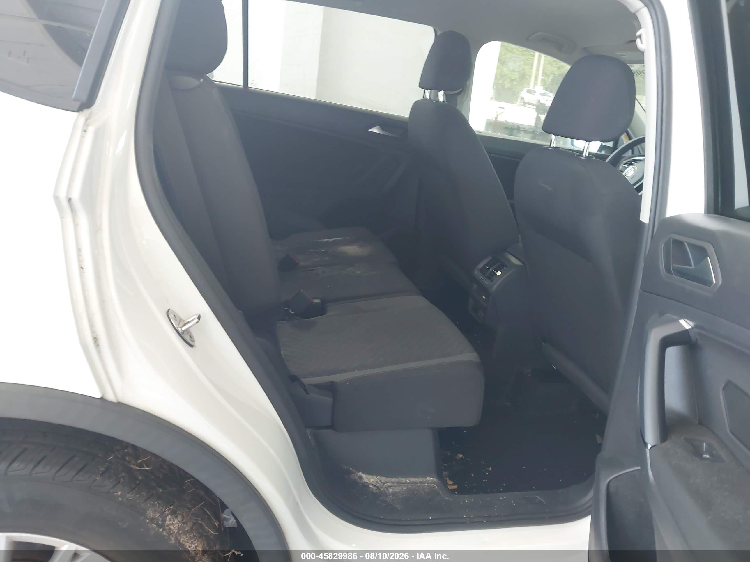 2019 Volkswagen Tiguan VIN 3VV1B7AX1KM080977 IAAI salvage auction — Unknown, Rebuildable (Florida), sold $3,500 on 2026-09-05 (photo 8)