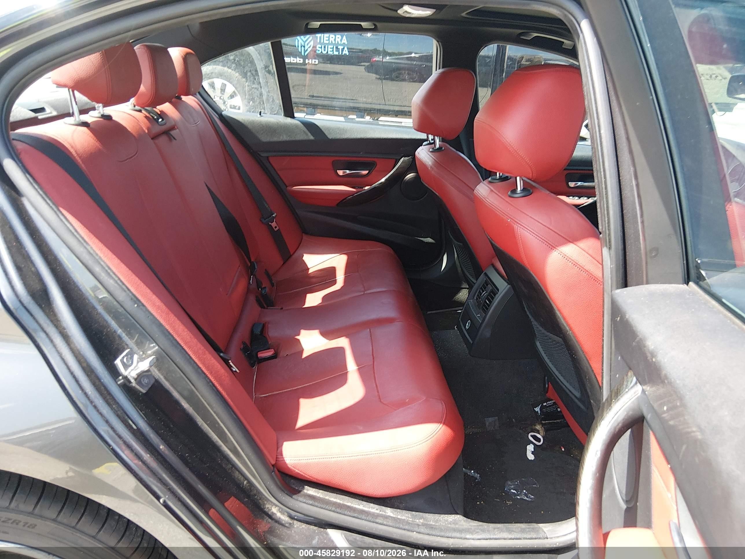 2015 BMW 3er VIN WBA3B5C57FF963394 IAAI salvage auction — Unknown, Rebuildable (Florida), sold $1,700 on 2026-10-06 (photo 8)