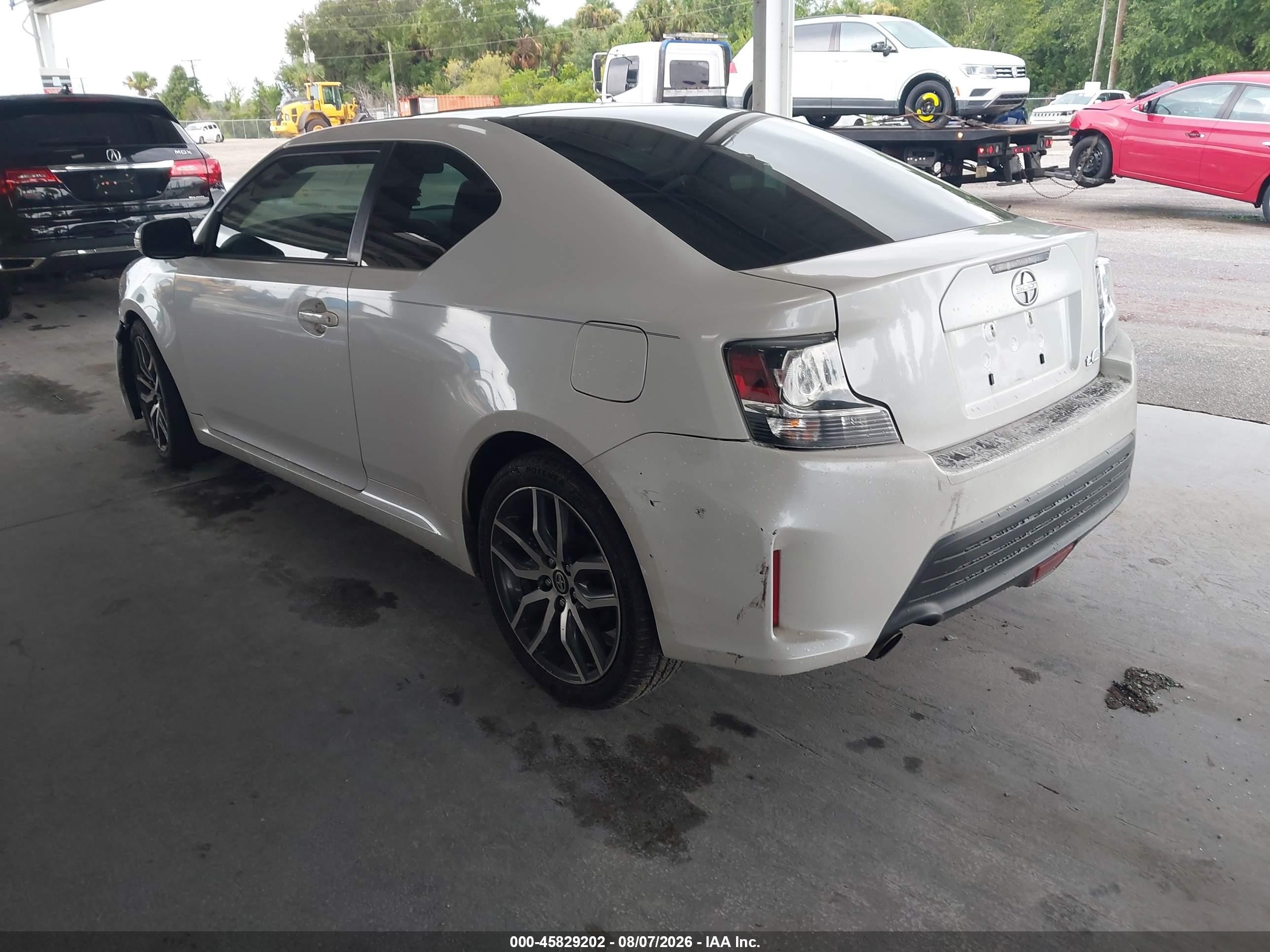 2015 Scion Tc VIN JTKJF5C74F3090570 IAAI salvage auction — Front & Rear, Rebuildable (Florida), sold $625 on 2026-09-02 (photo 3)
