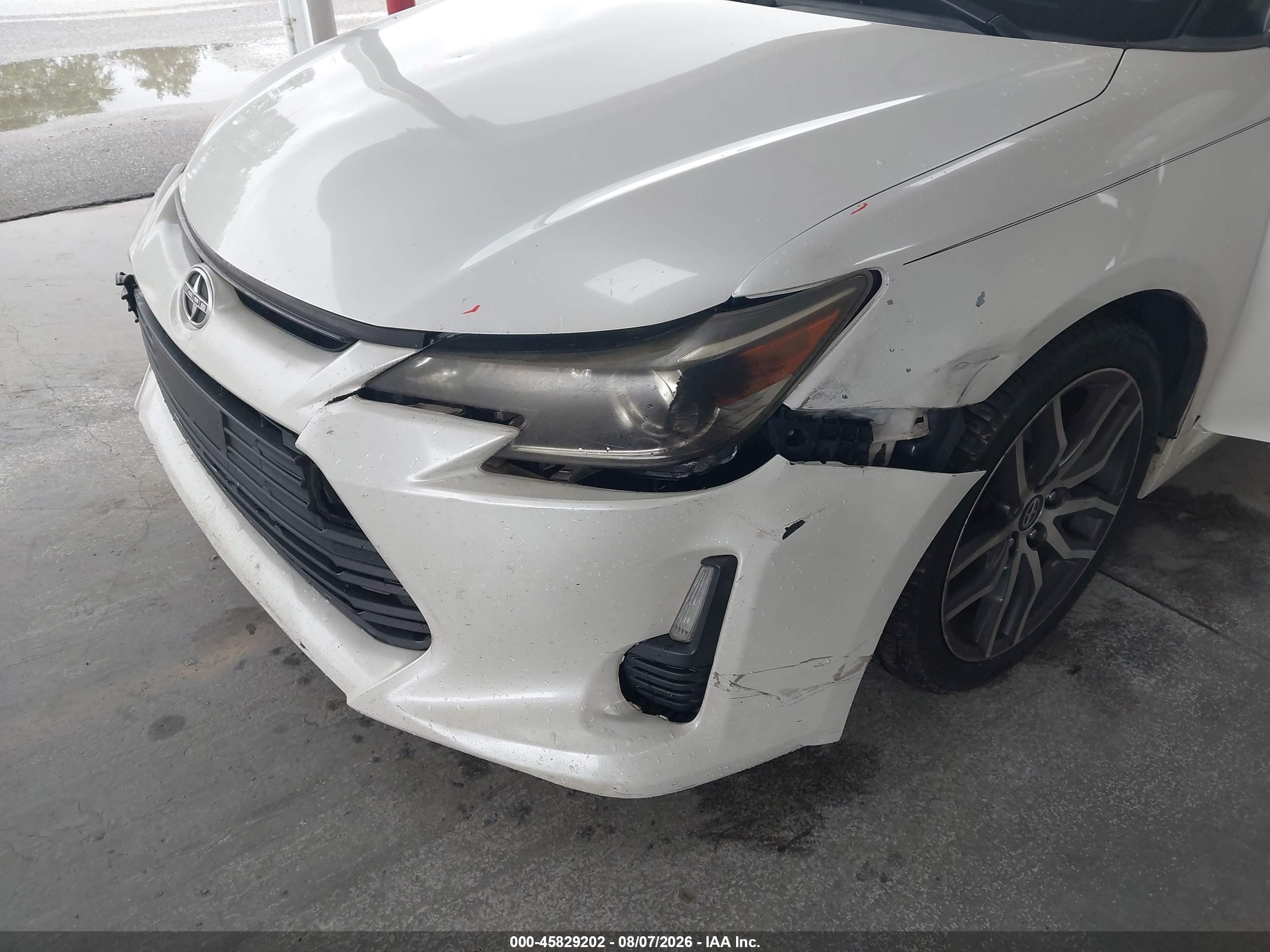 2015 Scion Tc VIN JTKJF5C74F3090570 IAAI salvage auction — Front & Rear, Rebuildable (Florida), sold $625 on 2026-09-02 (photo 6)