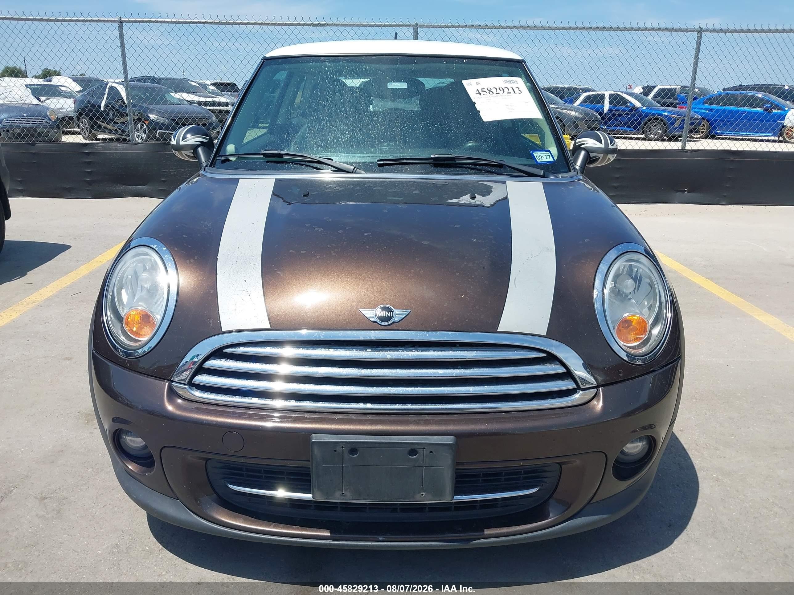 2013 Mini Hardtop VIN WMWSU3C56DT545580 IAAI salvage auction — Unknown, Salvage (Texas), sold $800 on 2026-09-23 (photo 6)