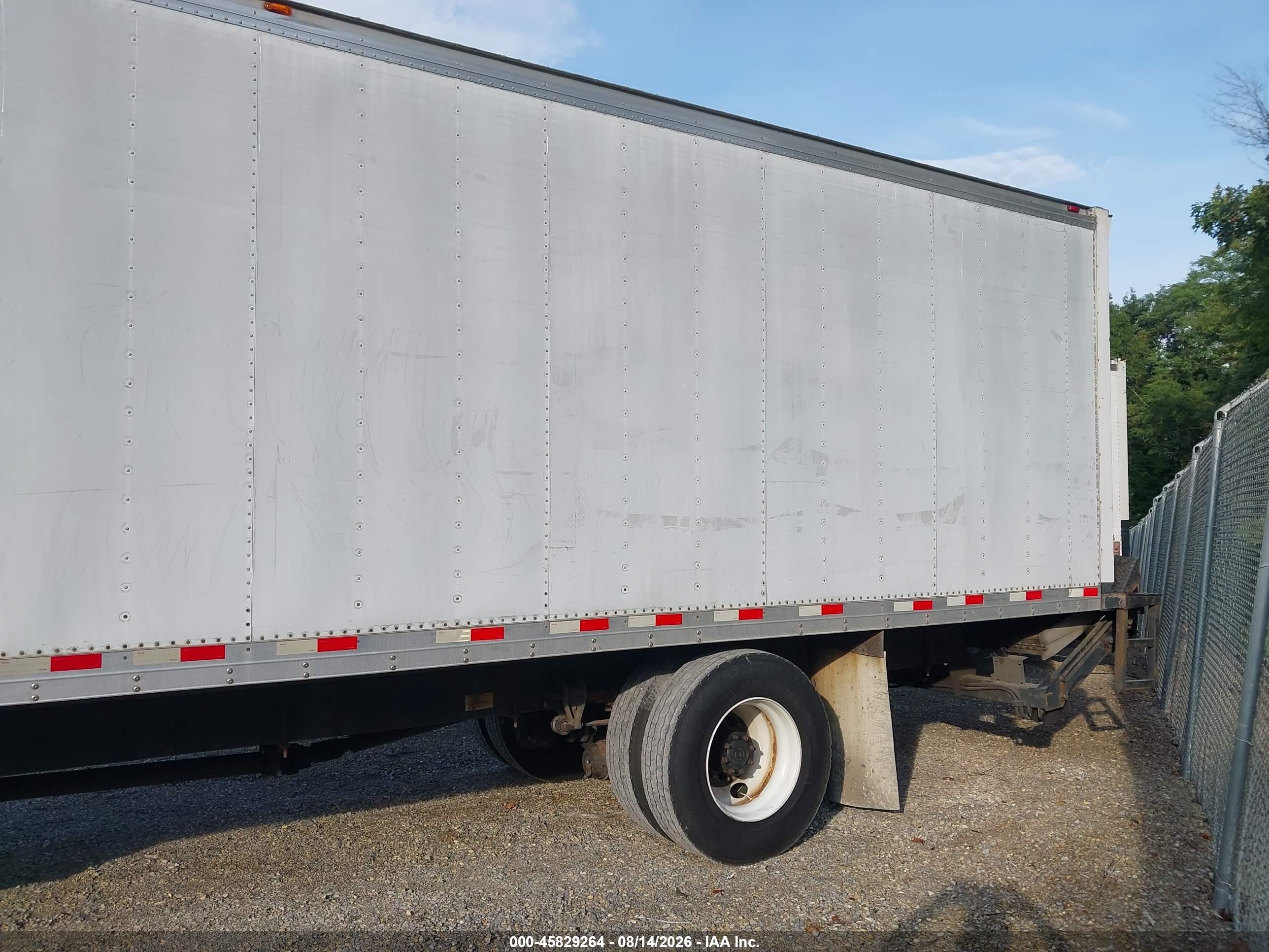 2016 Hino 258/268 VIN 5PVNJ8JV6G4S60014 IAAI salvage auction — Front End, Salvage (Virginia), sold $2,250 on 2026-10-10 (photo 3)