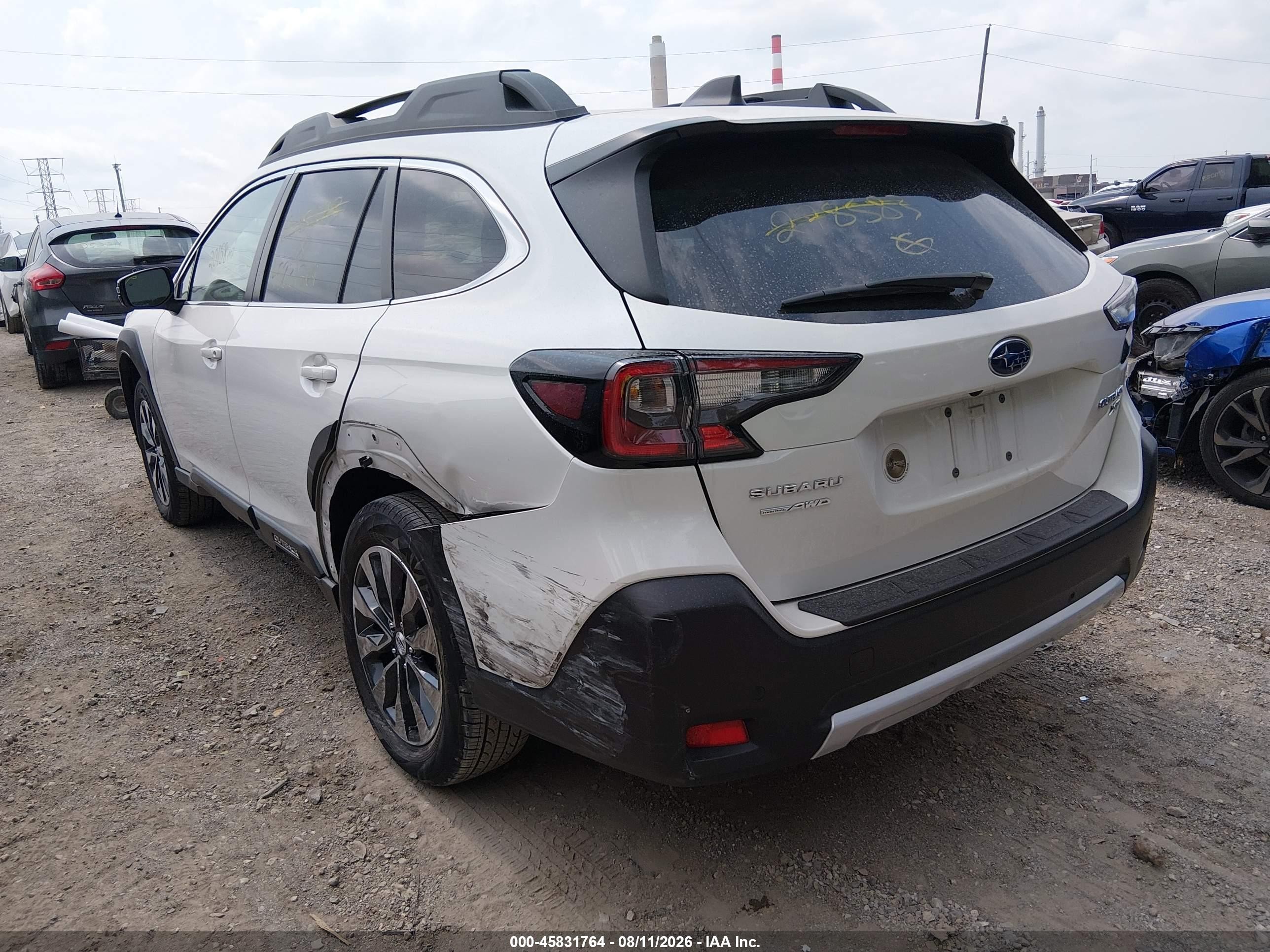 2024 Subaru Outback VIN 4S4BTGND7R3278583 IAAI salvage auction — Side, Salvage (Indiana), sold $8,400 on 2026-09-25 (photo 3)