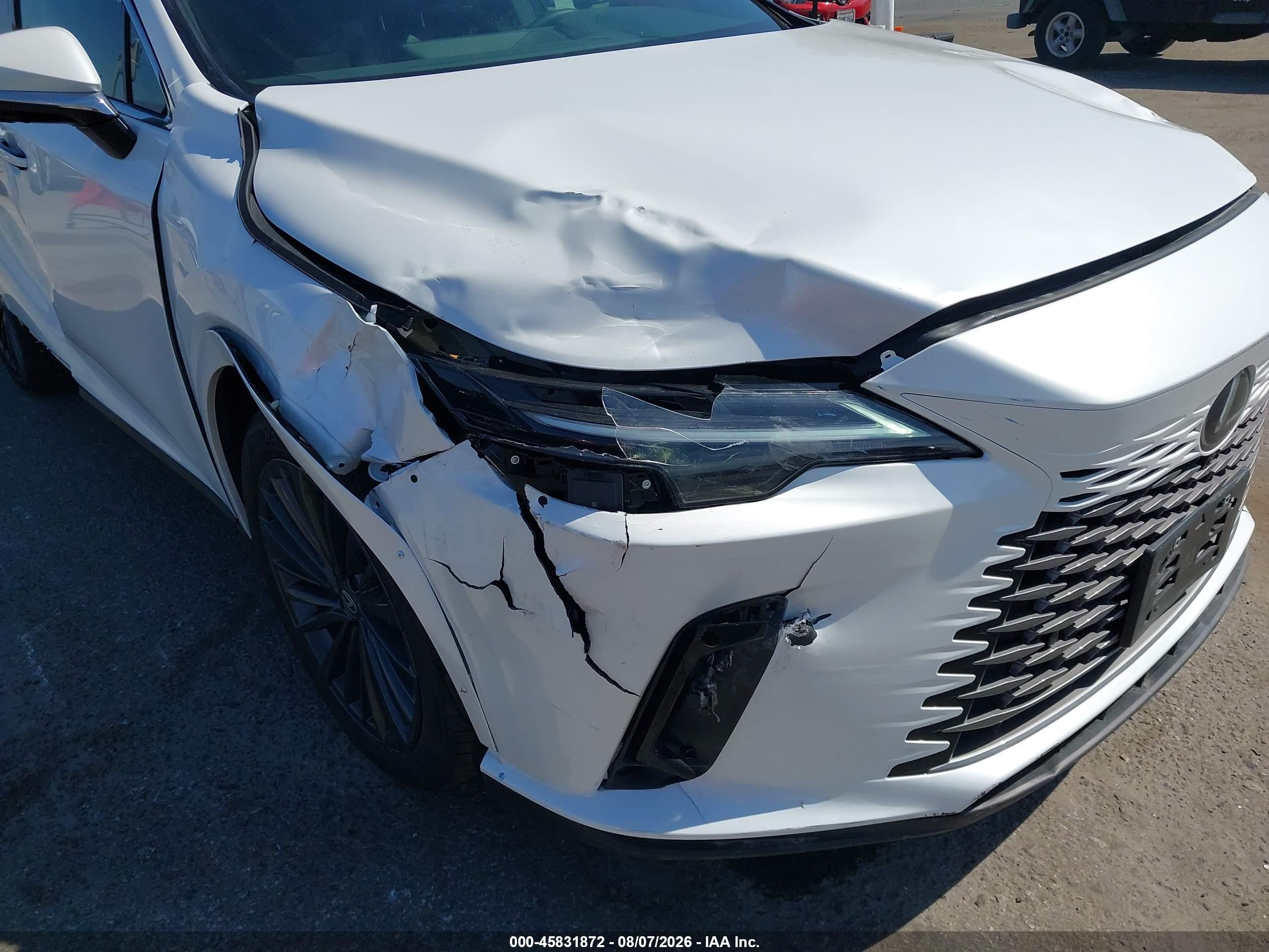2026 Lexus Rx VIN 2T2BBMCA8TC108984 IAAI salvage auction — Front & Rear, Salvage (California), sold $19,700 on 2026-08-20 (photo 6)