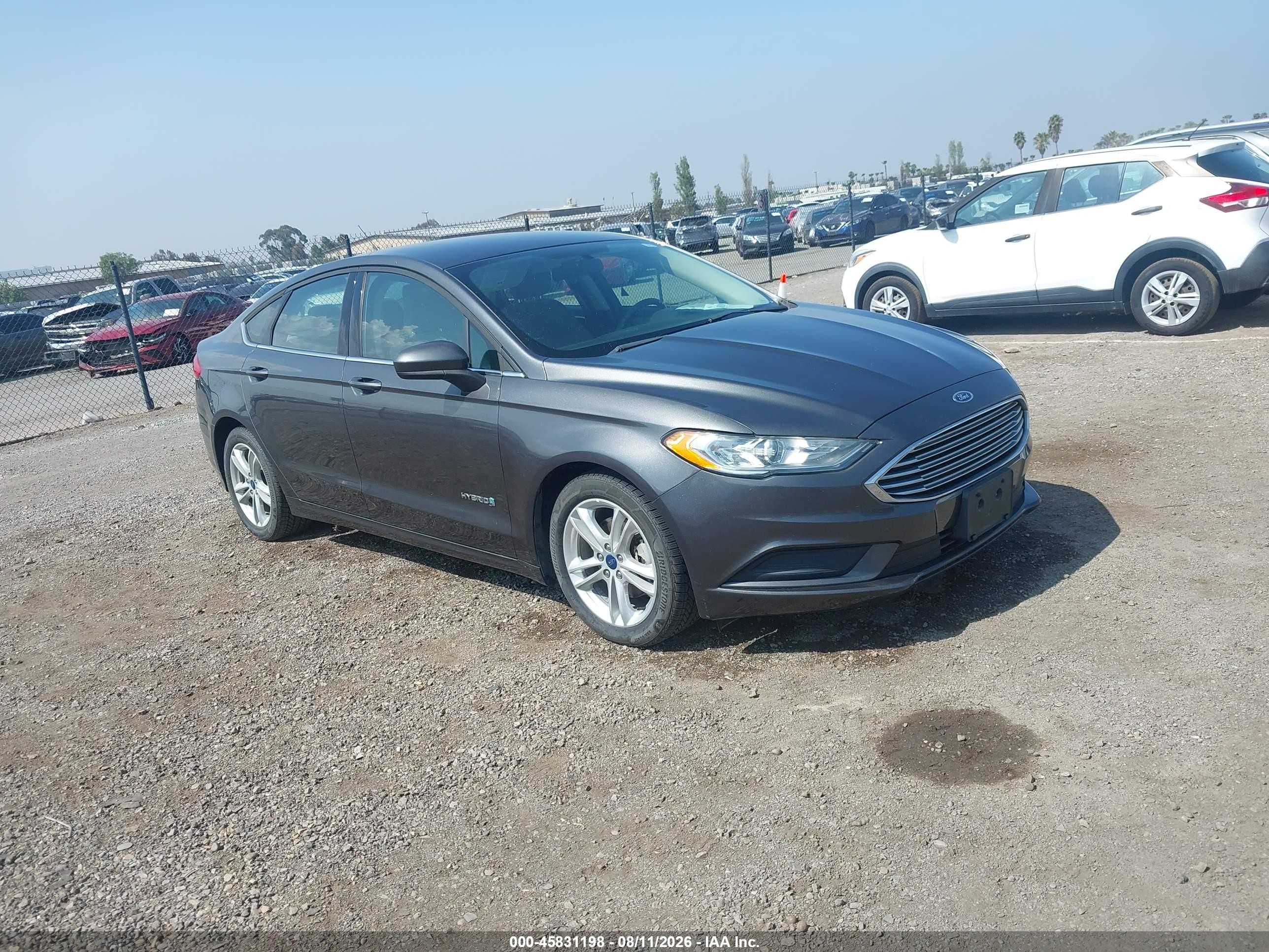 2018 Ford Fusion VIN 3FA6P0UU3JR243487 — IAAI salvage auction photo
