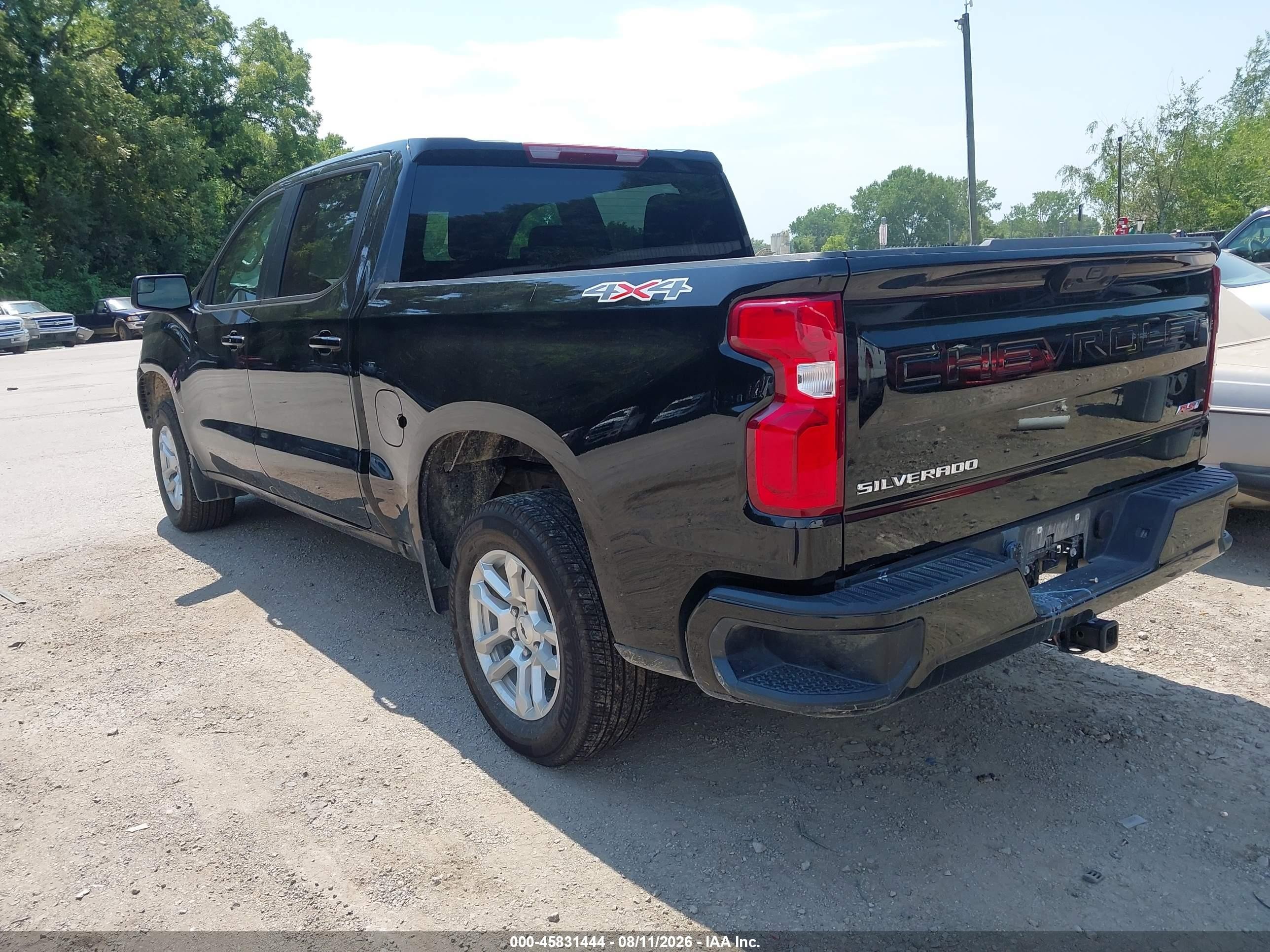 2026 Chevrolet Silverado 1500 VIN 1GCUKEED7TZ178296 IAAI salvage auction — Front End, Enterprise Vehicles Clear Only (Kansas), sold $34,500 on 2026-08-12 (photo 3)