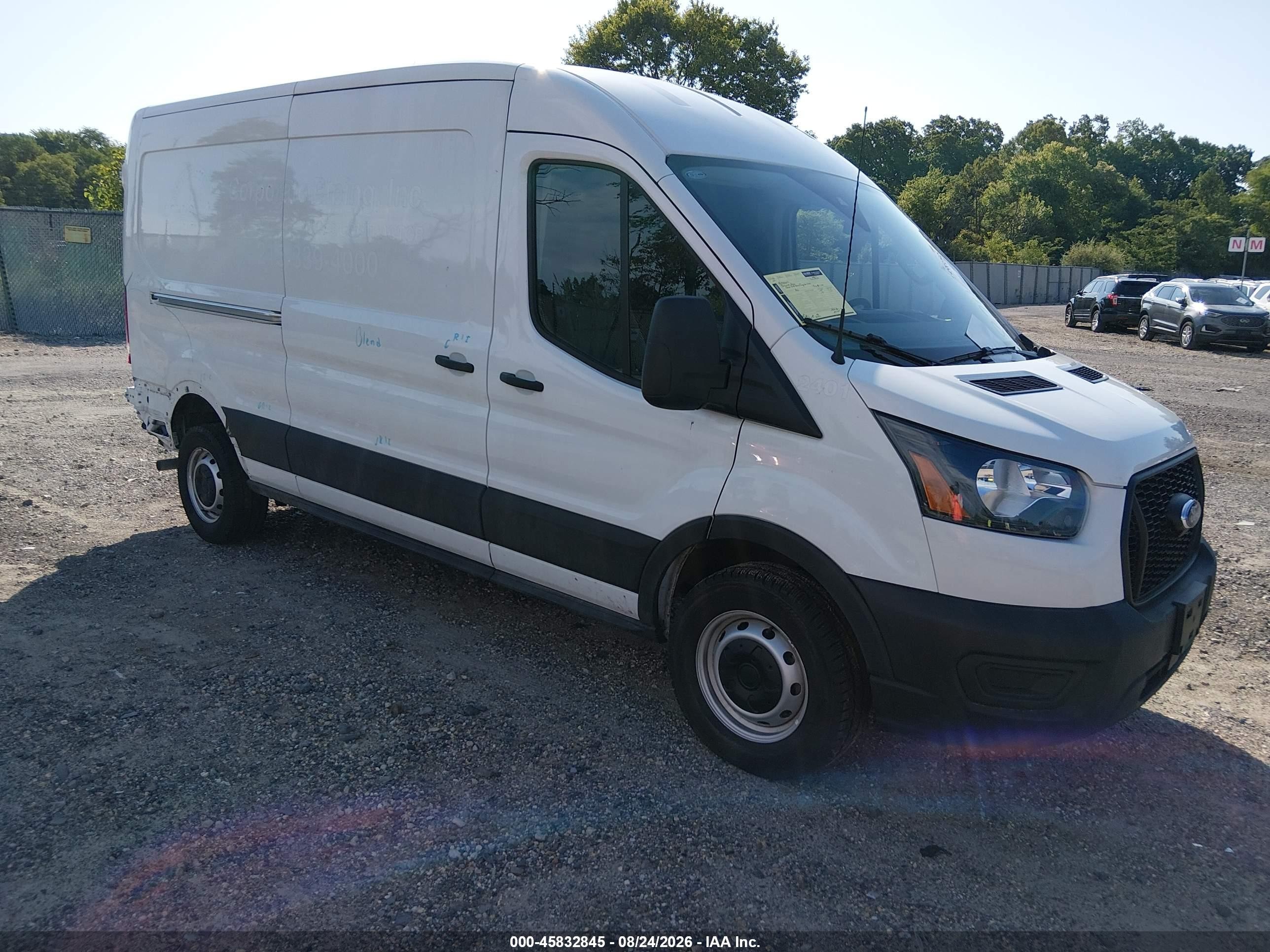 2024 Ford Transit-250 VIN 1FTBR1C83RKB42317 — IAAI salvage auction photo