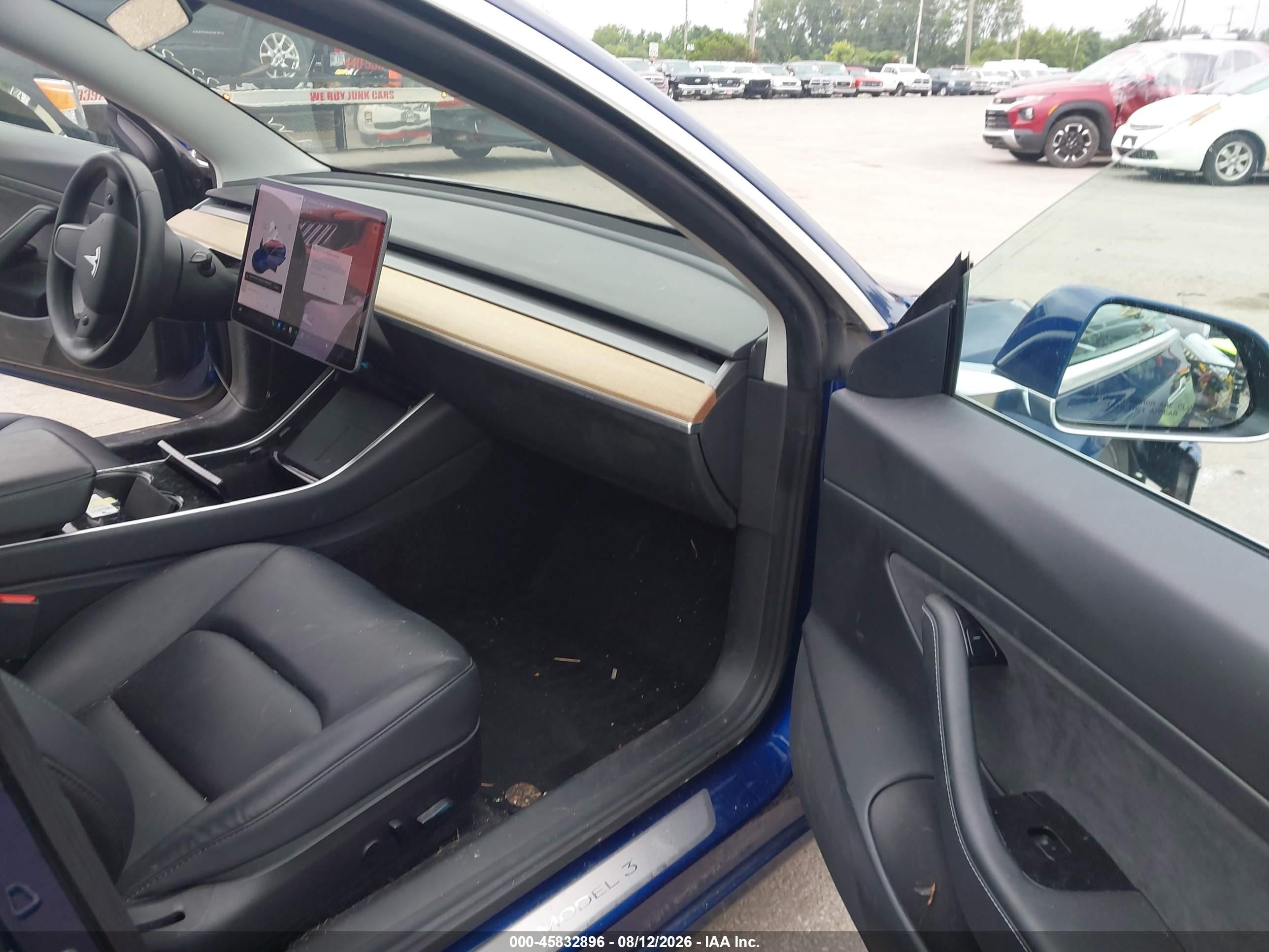 2020 Tesla Model 3 VIN 5YJ3E1EAXLF736892 IAAI salvage auction — Unknown, Salvage (Ohio), sold $6,875 on 2026-10-02 (photo 5)