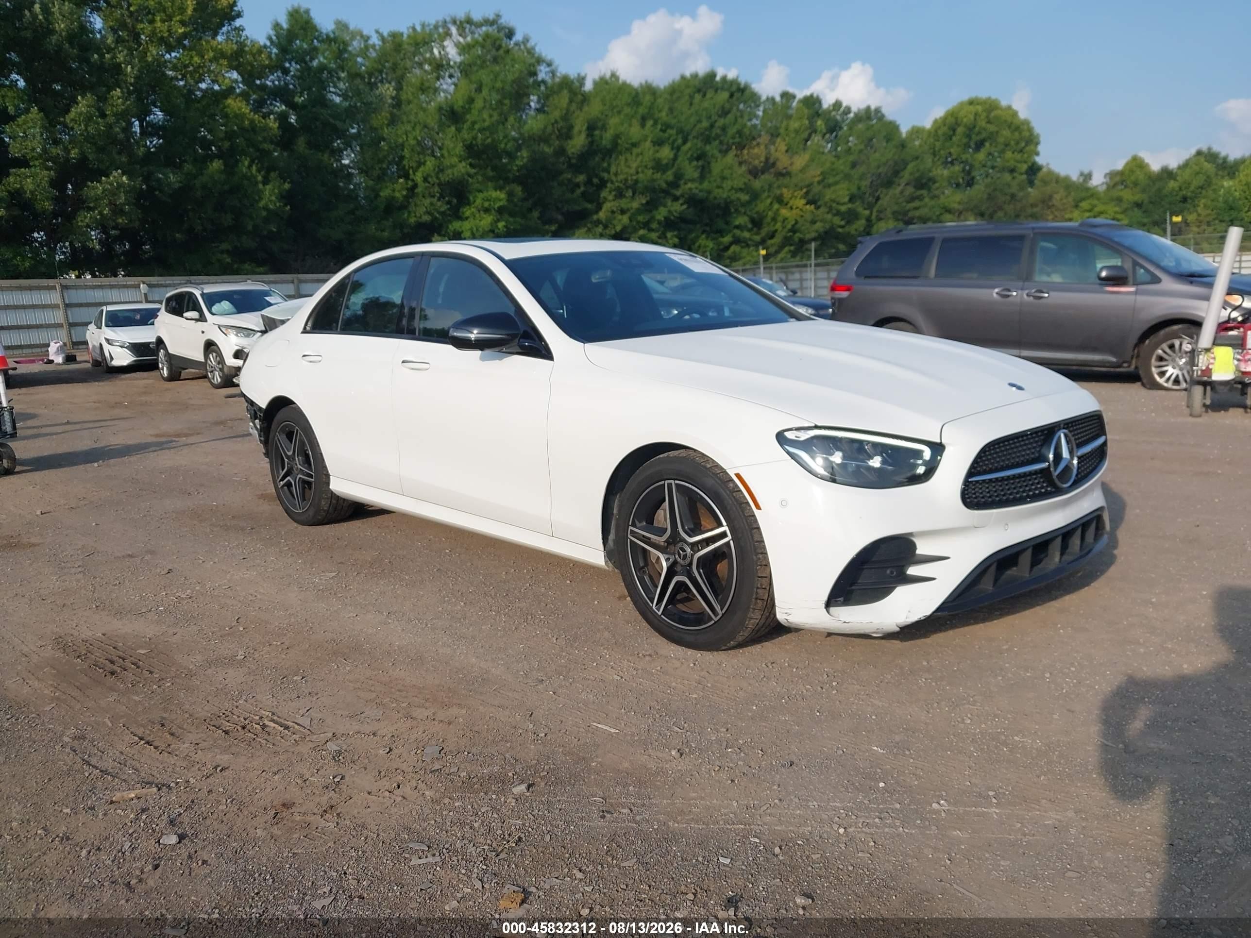 2021 Mercedes-Benz E-Class VIN W1KZF8EB1MA930607 IAAI salvage auction — Rear End, Clear (Tennessee), sold $18,300 on 2026-09-02 (photo 1)