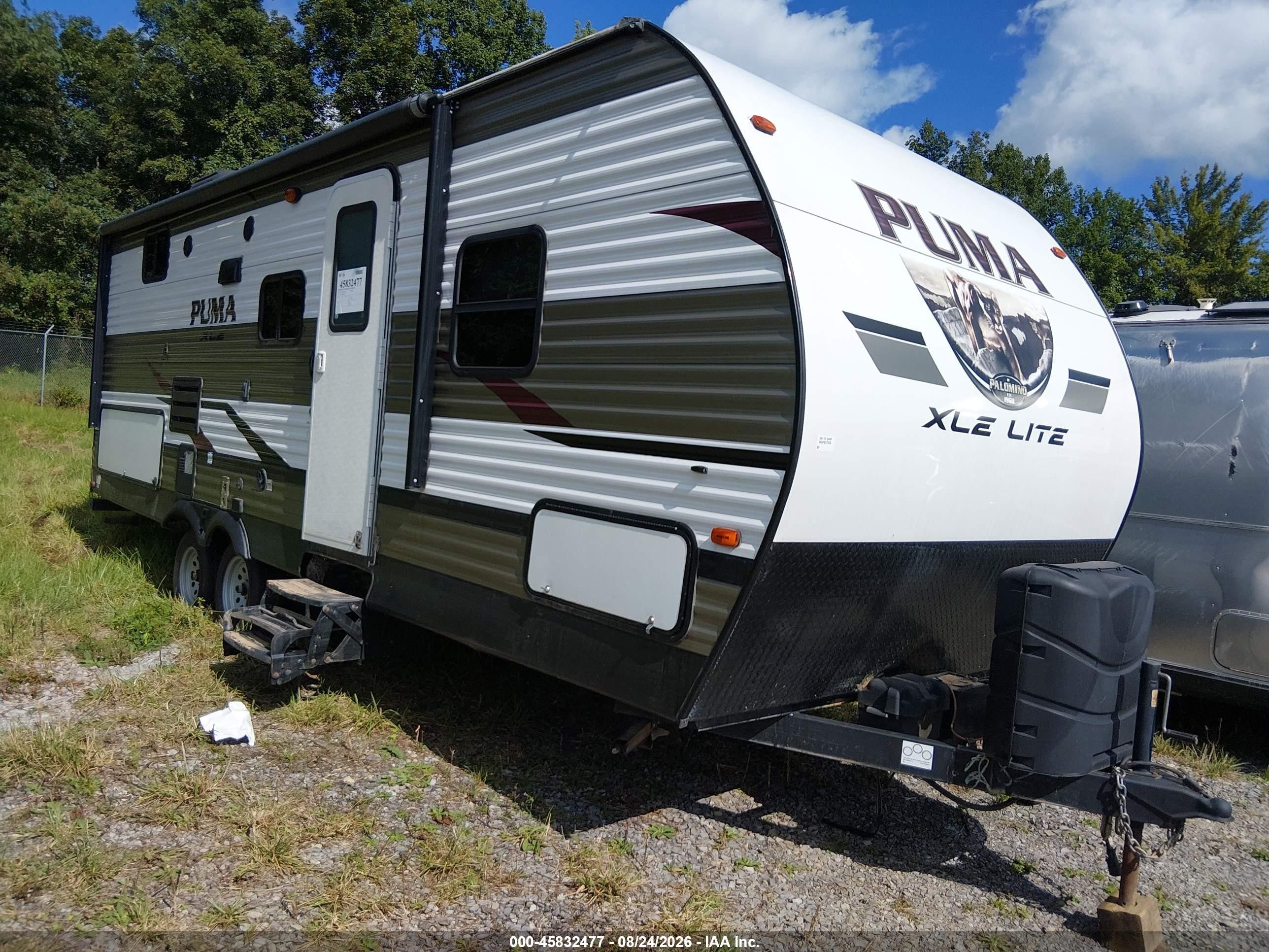 2019 Palomino Puma VIN 5ZT2PUNB8K4002823 IAAI salvage auction — Water/Flood, Salvage (West Virginia), sold $2,375 on 2026-10-07 (photo 1)