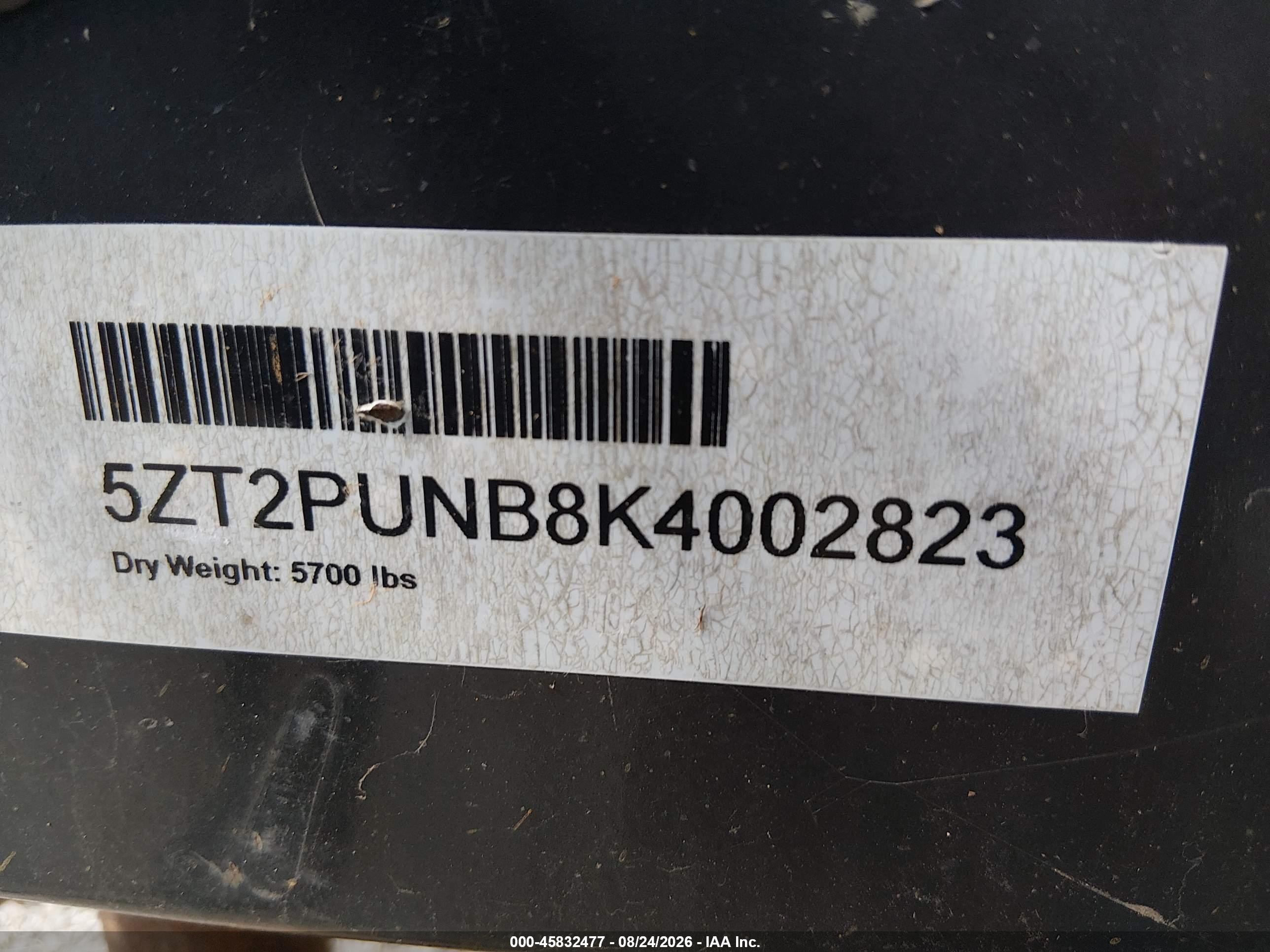 2019 Palomino Puma VIN 5ZT2PUNB8K4002823 IAAI salvage auction — Water/Flood, Salvage (West Virginia), sold $2,375 on 2026-10-07 (photo 9)