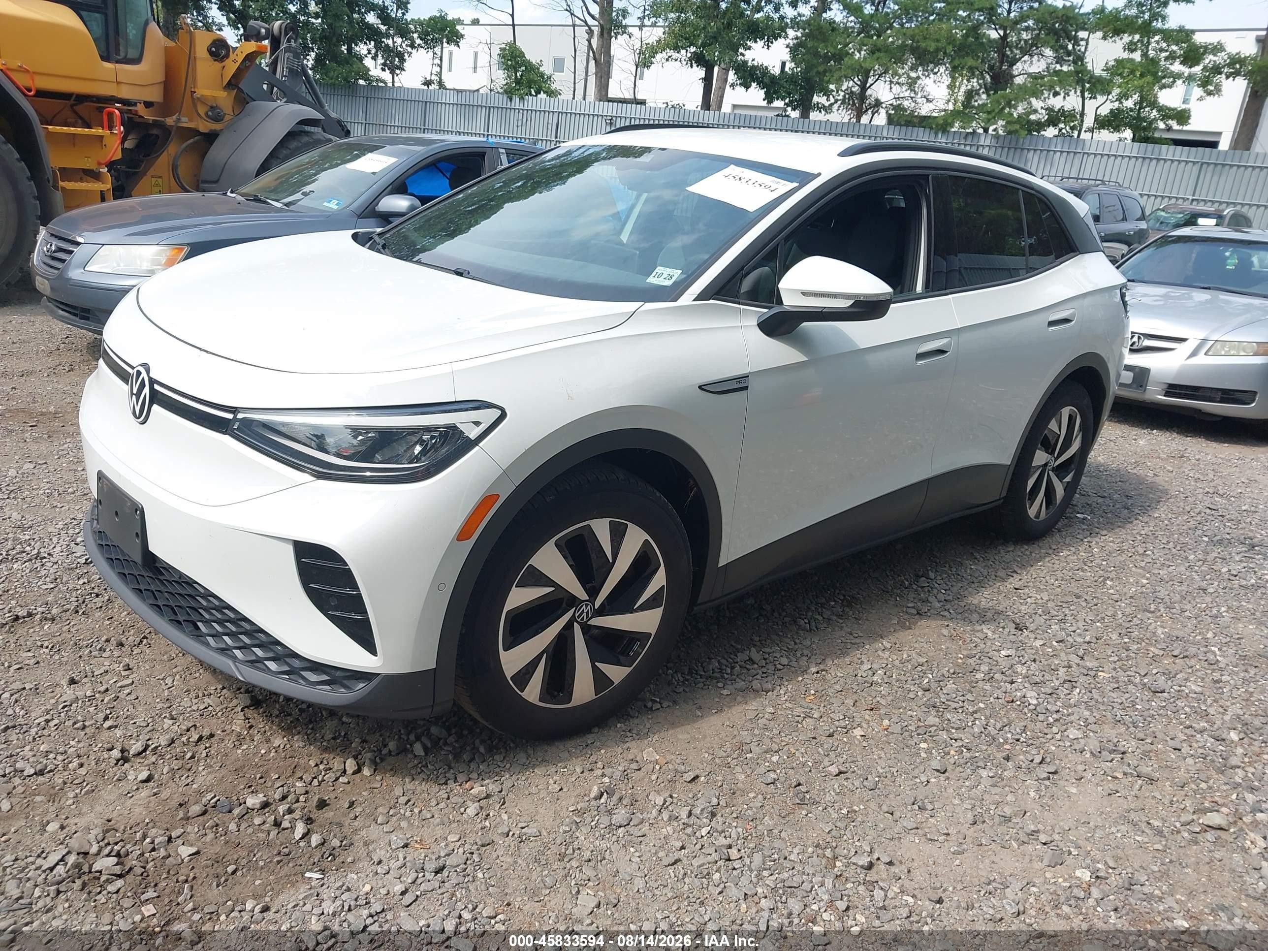 2023 Volkswagen Id.4 VIN 1V2CMPE81PC034741 IAAI salvage auction — Side, Salvage (New Jersey), sold $10,600 on 2026-10-16 (photo 2)