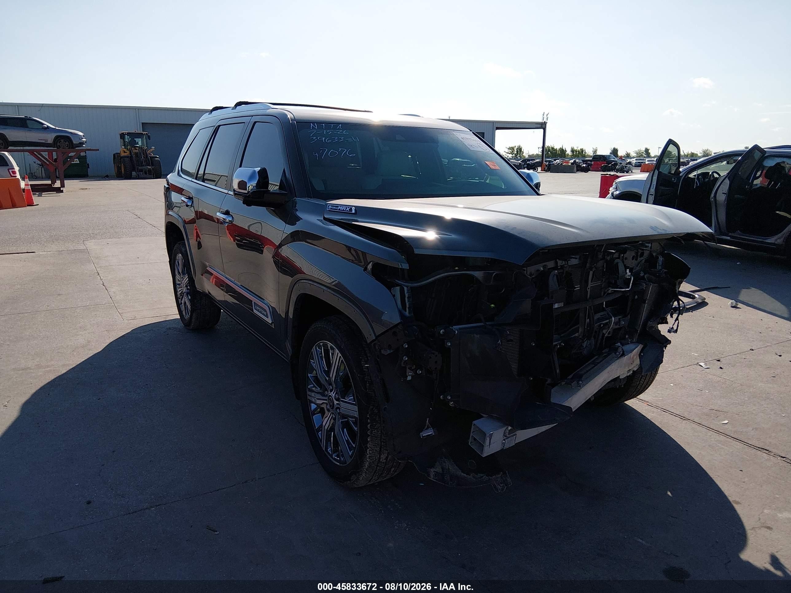 2024 Toyota Sequoia VIN 7SVAAABA3RX047076 — IAAI salvage auction photo