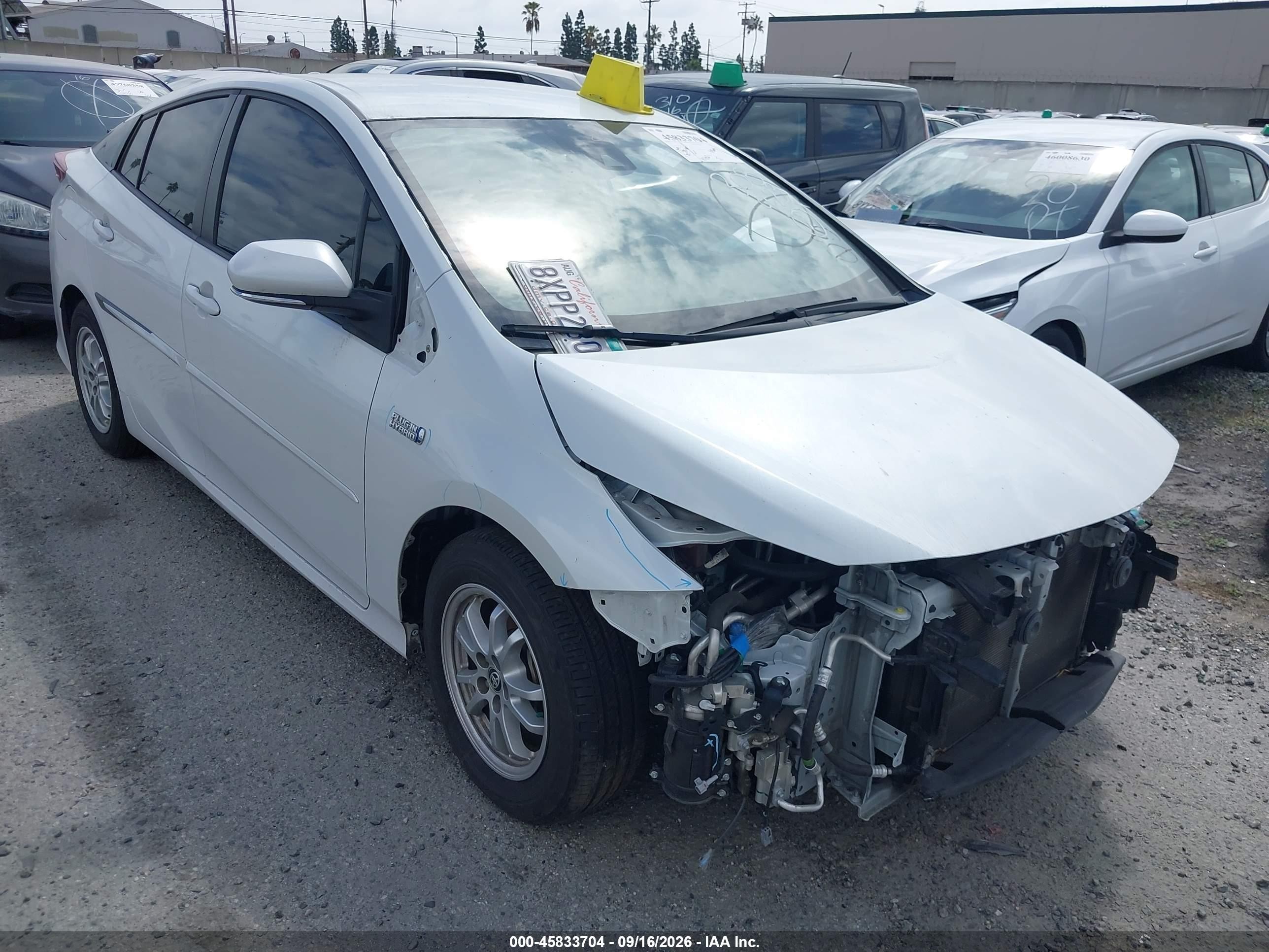 2022 Toyota Prius Prime VIN JTDKAMFP2N3198877 — IAAI salvage auction photo