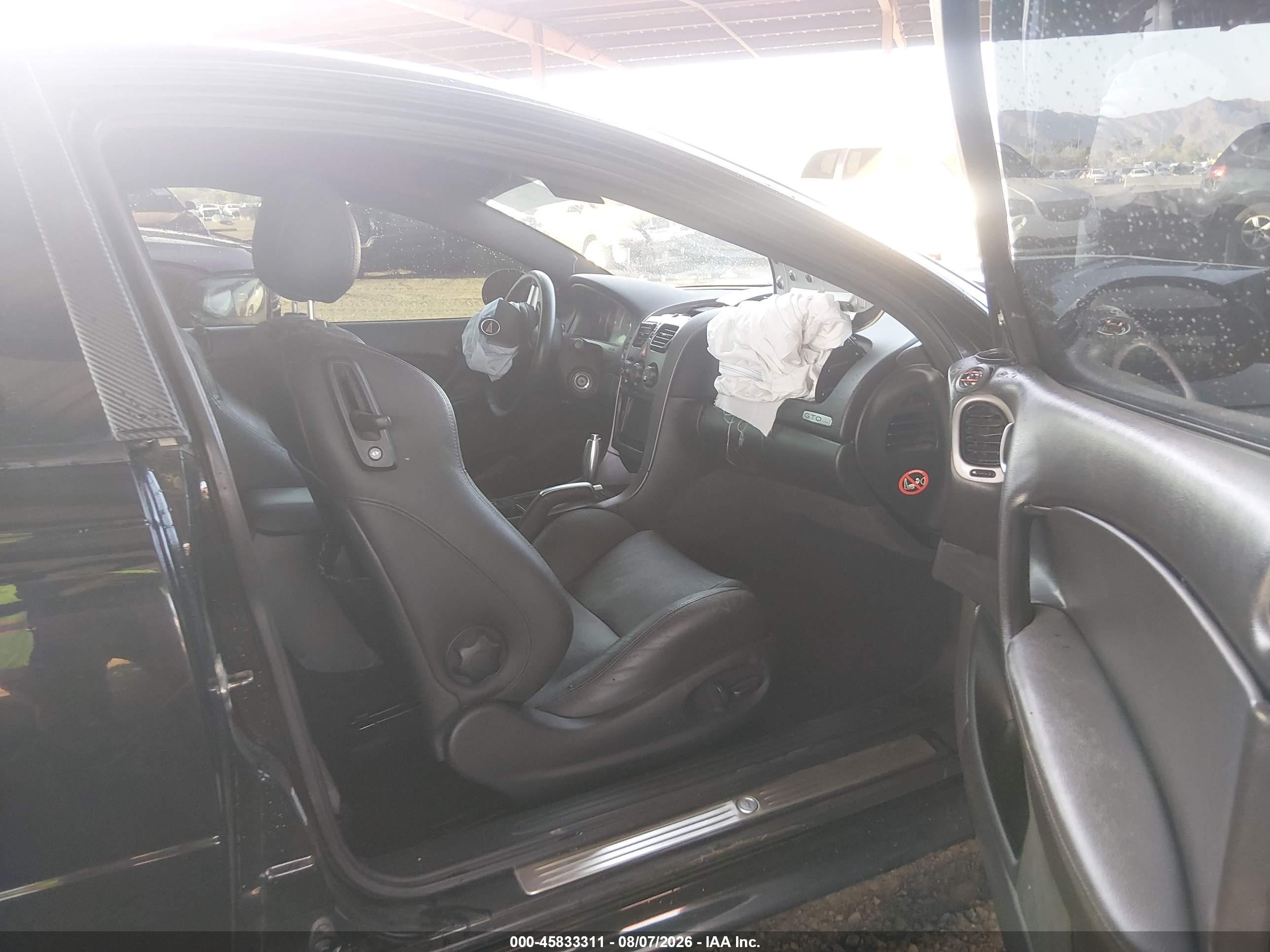 2006 Pontiac GTO VIN 6G2VX12U76L555601 IAAI salvage auction — Front End, Wait Title, sold $2,700 on 2026-09-21 (photo 5)