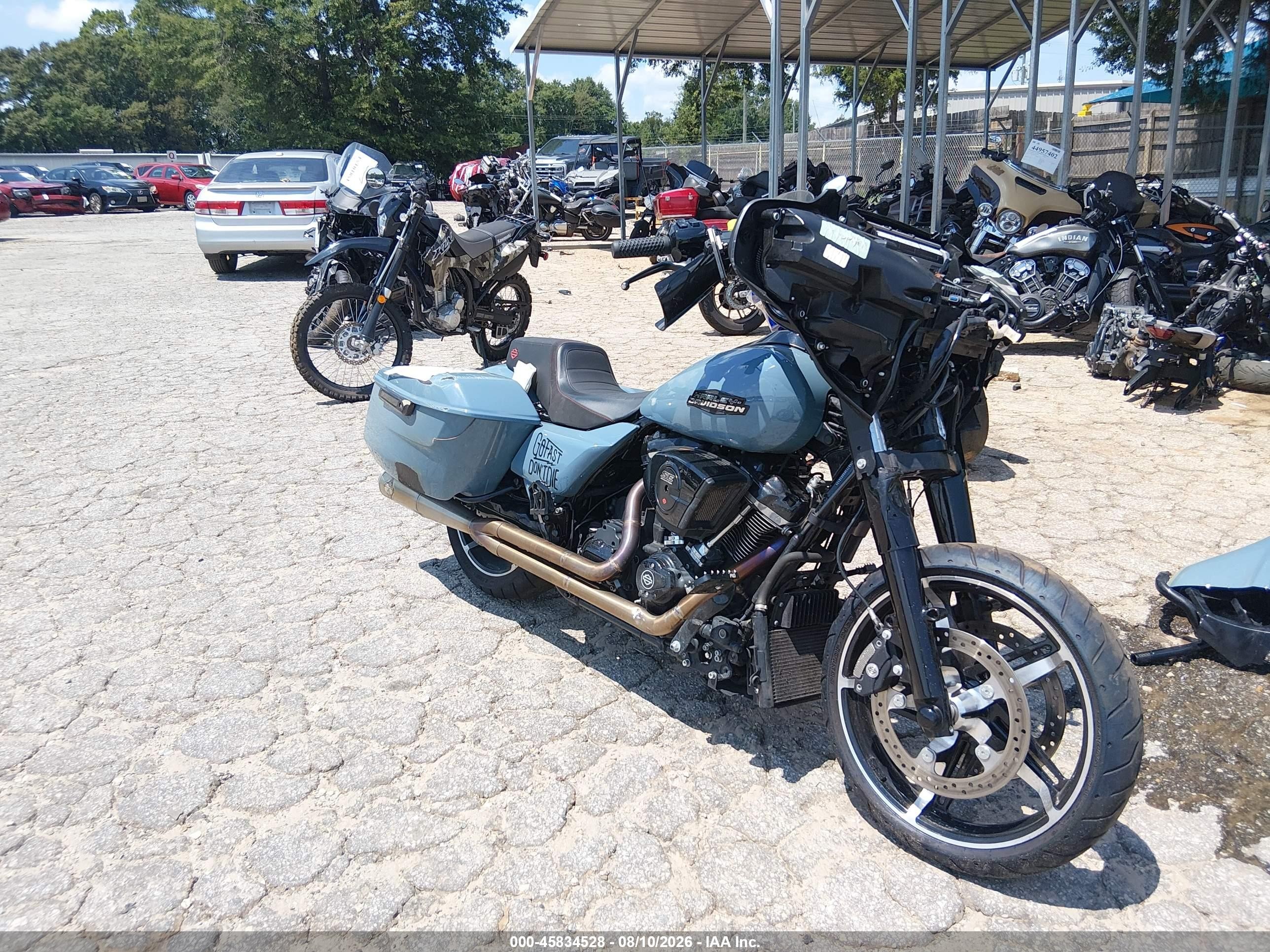 2024 Harley-Davidson FLHX VIN 1HD1KB713RB603842 — IAAI salvage auction photo